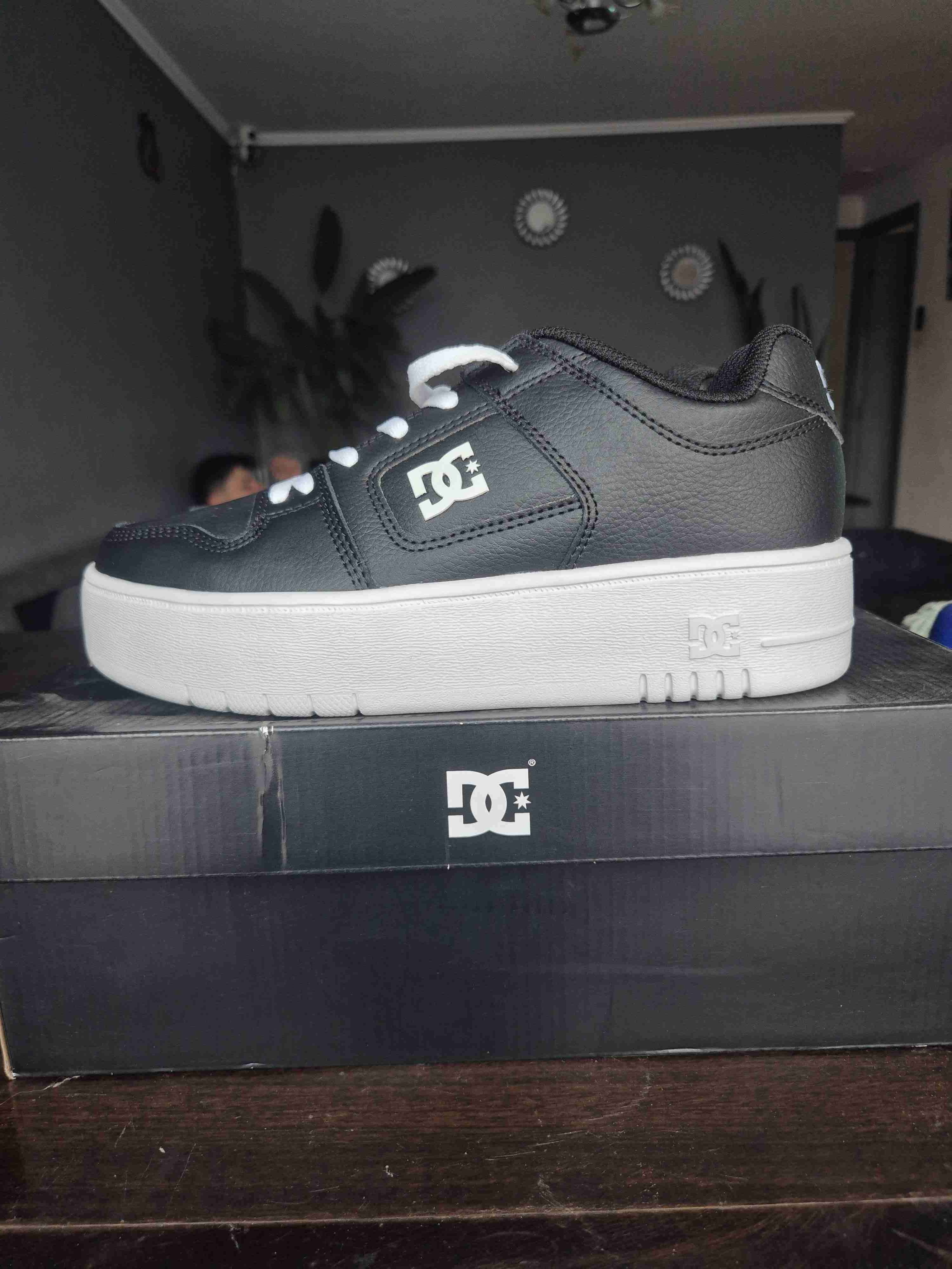 Zapatillas DC negras talla 7.5 - miniatura 3