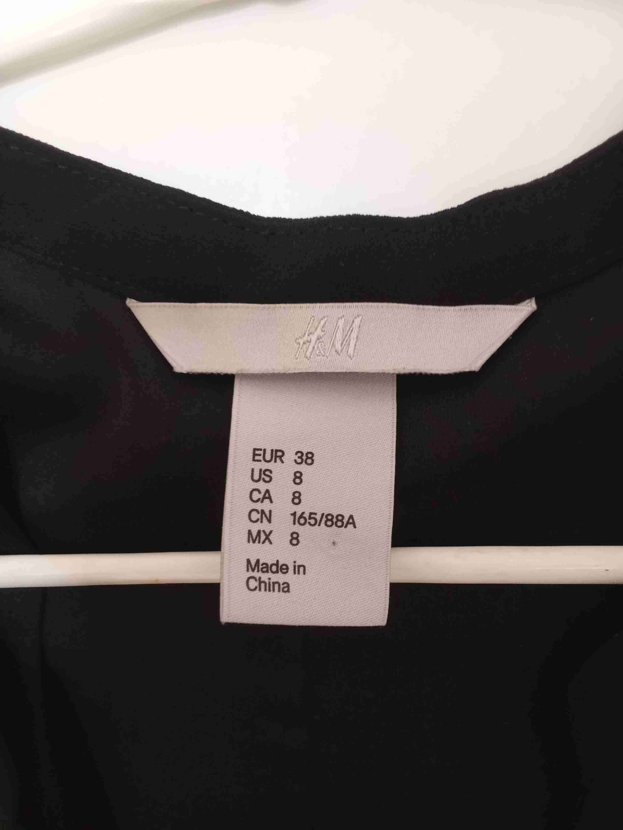 Vestido negro - miniatura 3