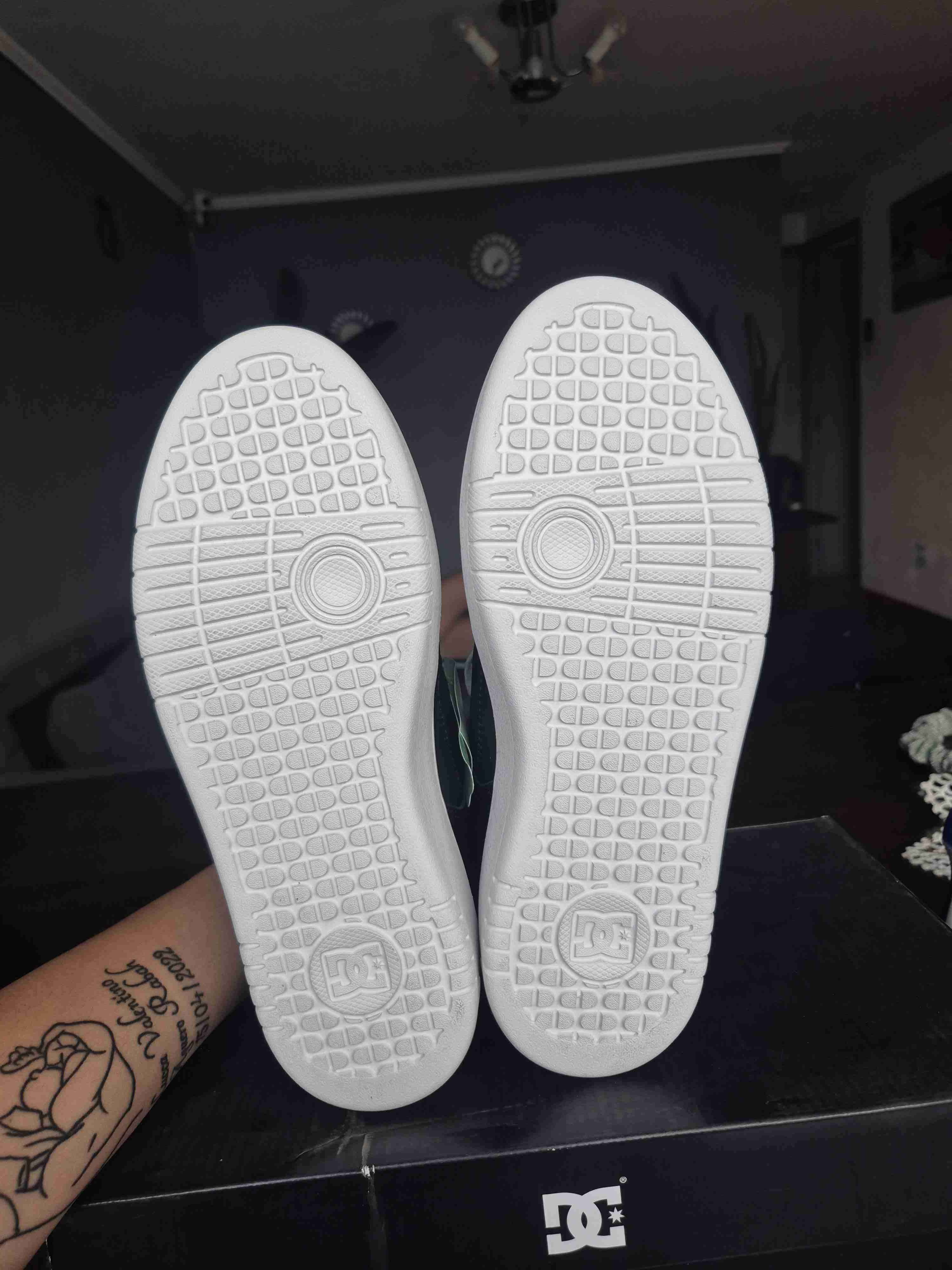 Zapatillas DC negras talla 7.5 - miniatura 4