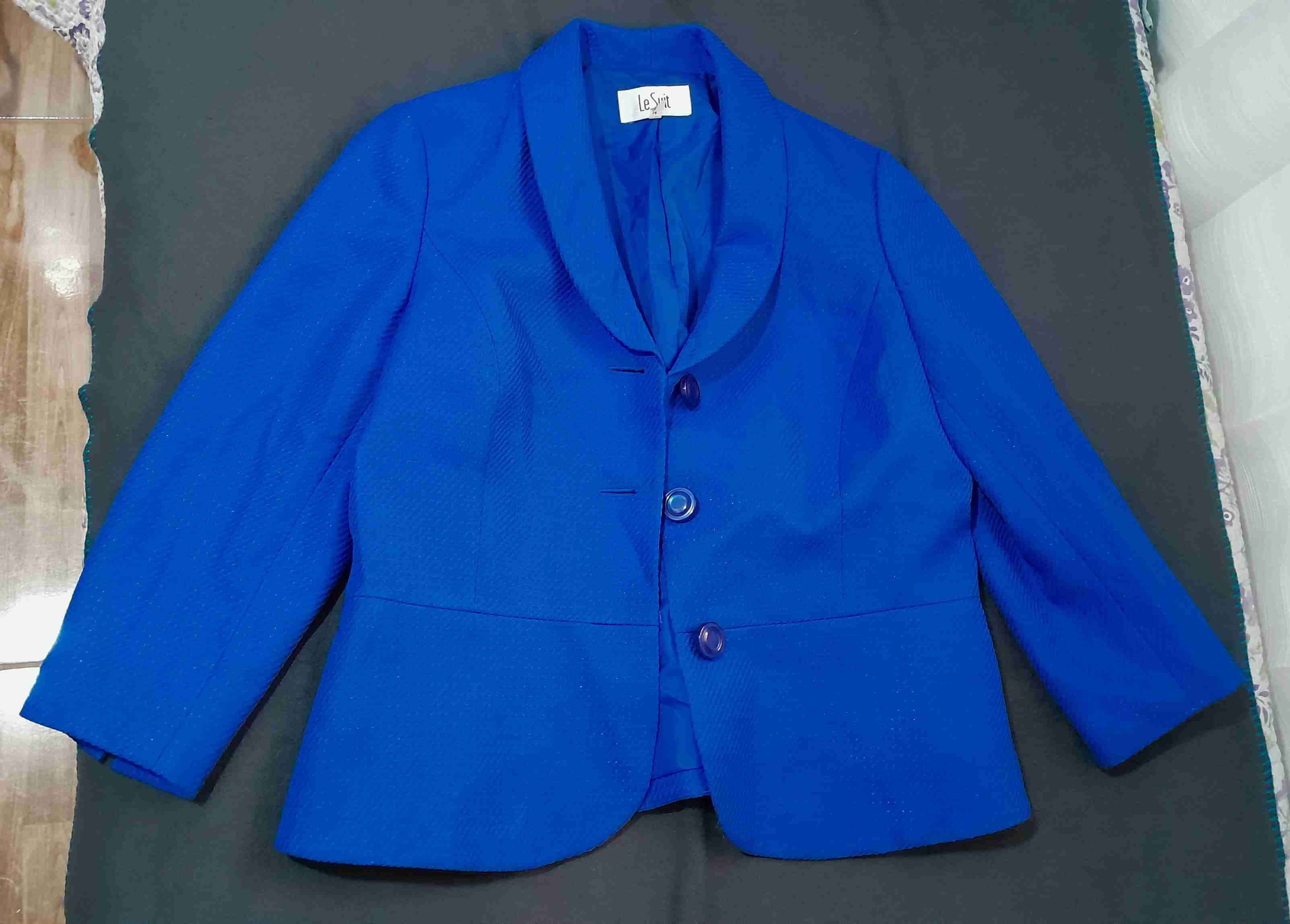 Blazer azul estilo formal
