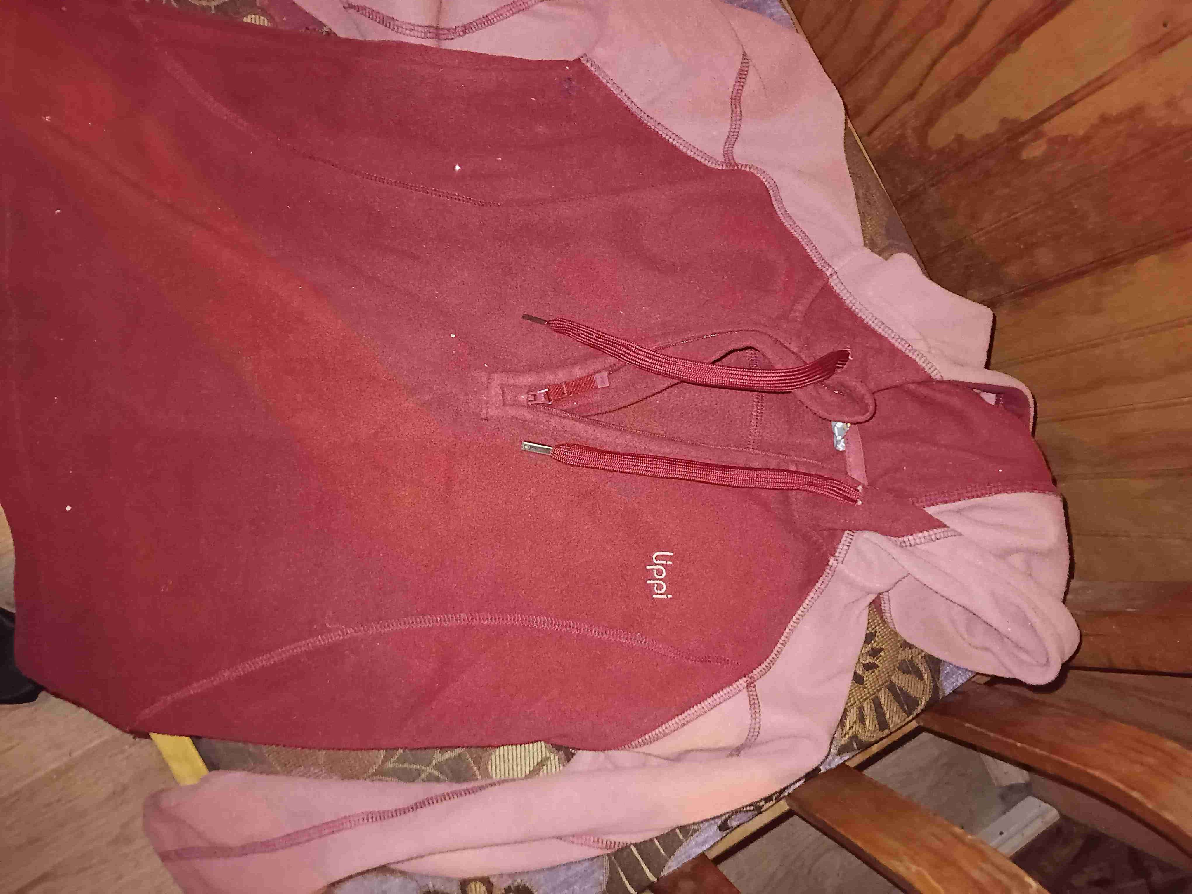 Polerón rojo con capucha Marca Lippi, talla 9 a 10 - 1