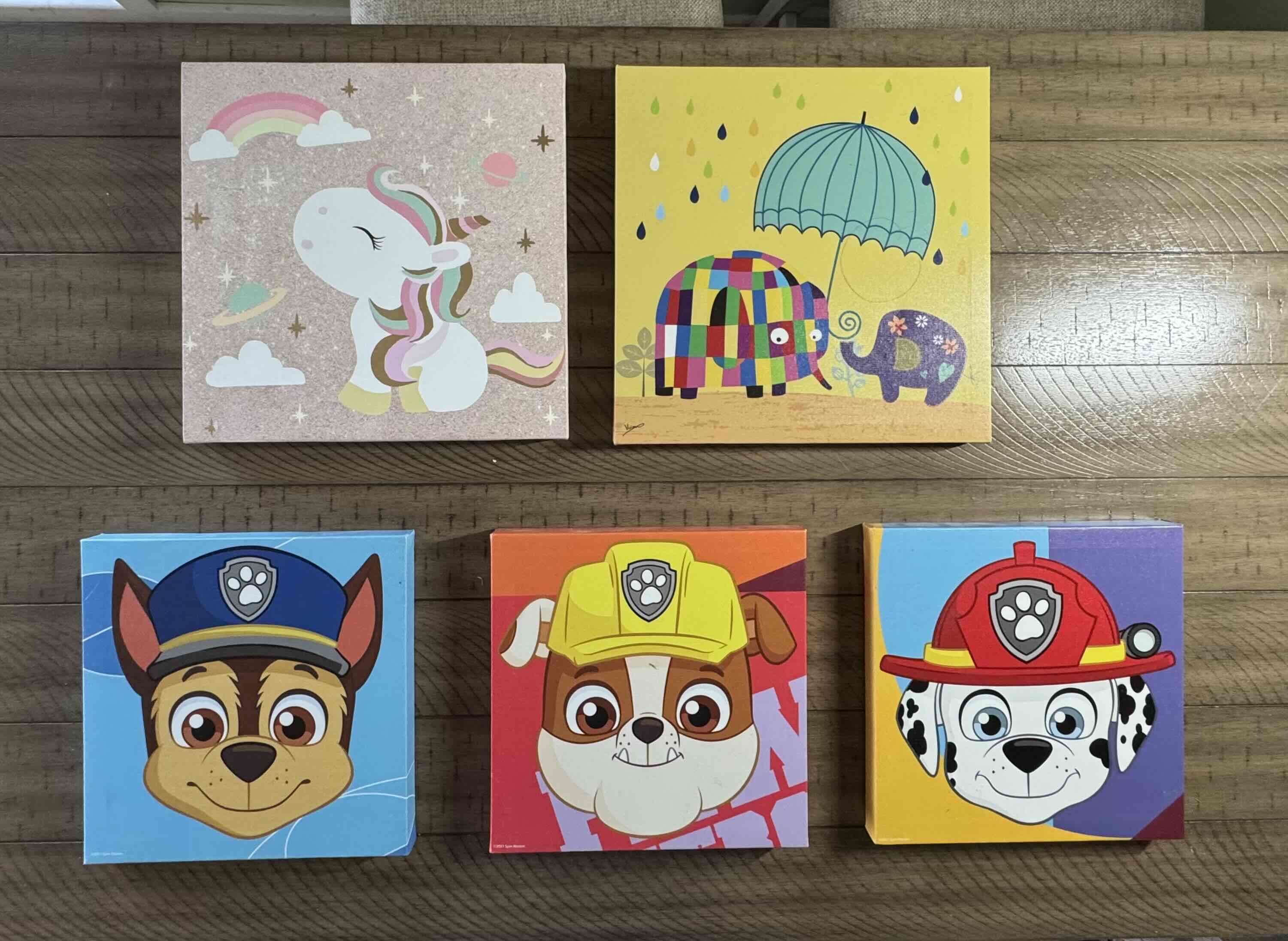 Cuadros decorativos infantiles variados