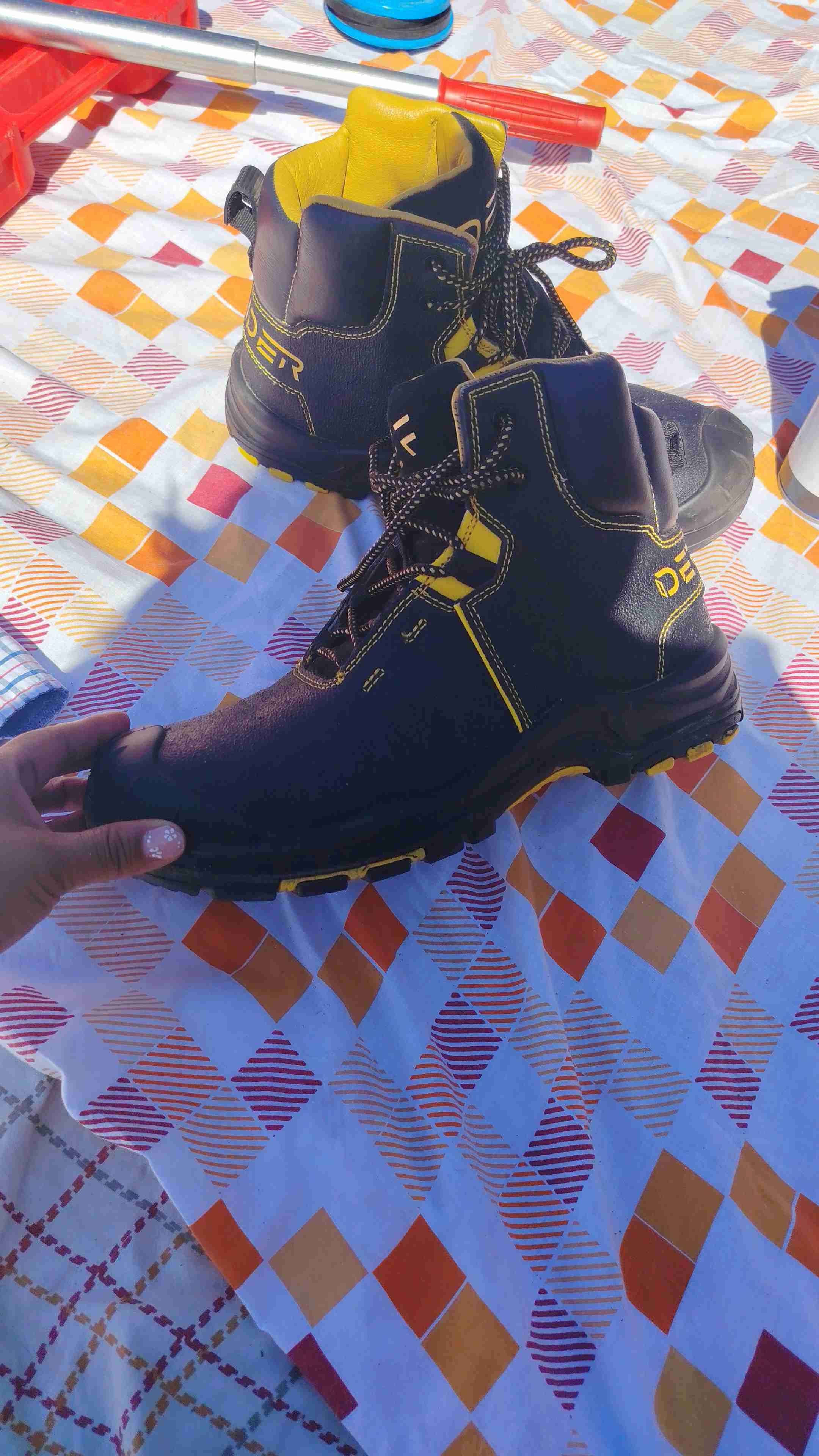 Botas de seguridad negras amarillas