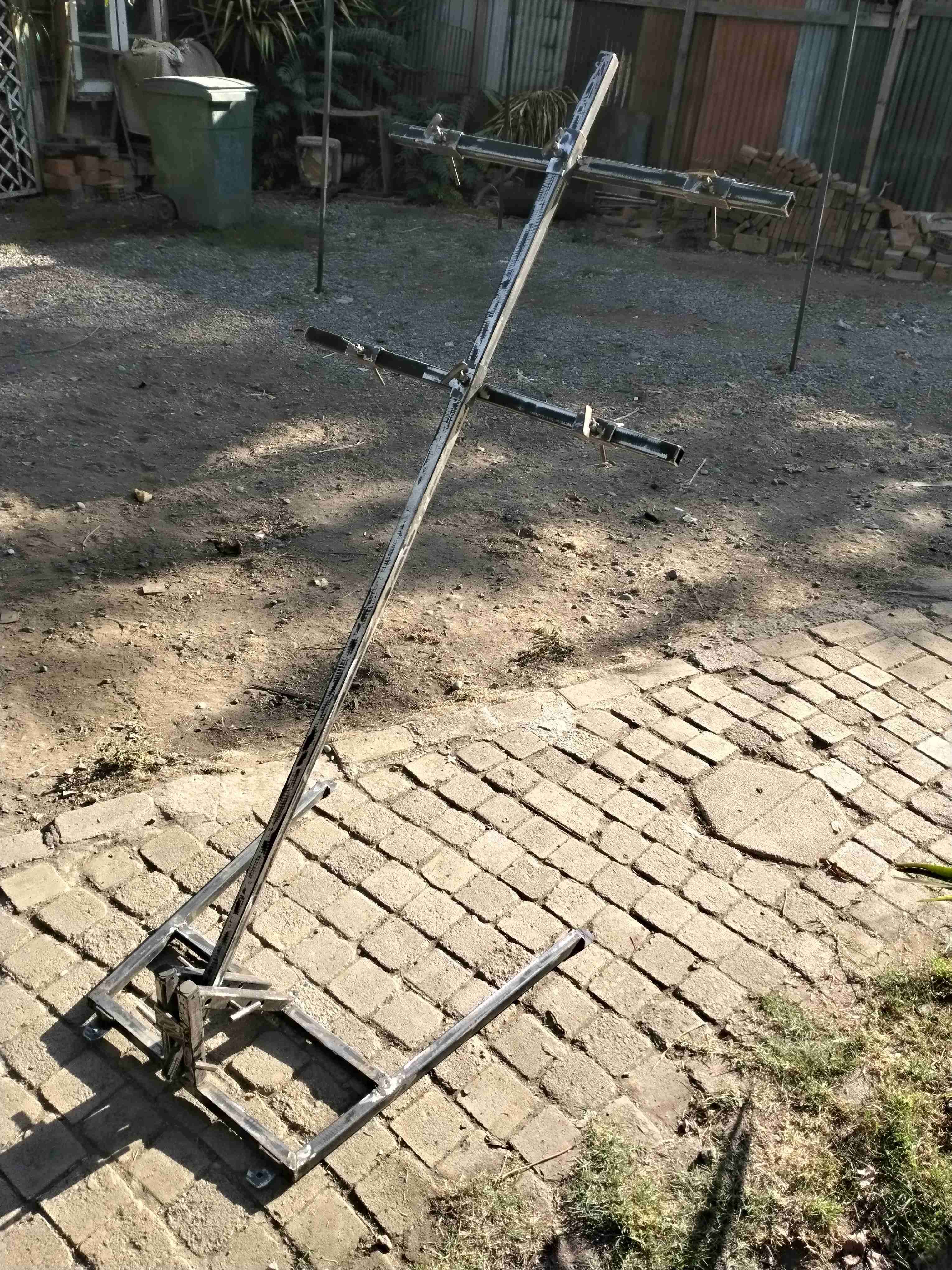 Asador de cordero o cerdo - miniatura 1