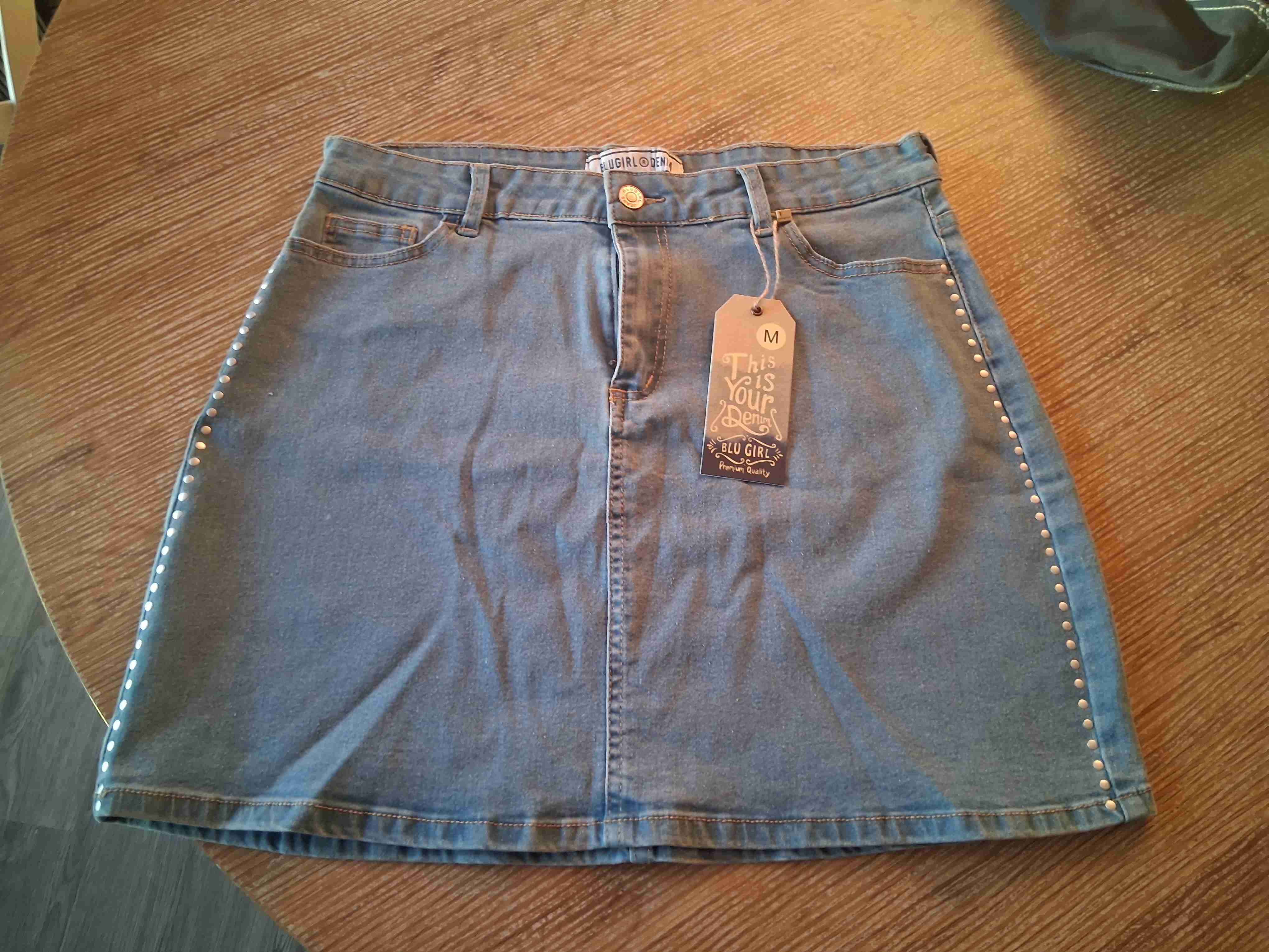 Falda de mezclilla con puntos plateados - 2