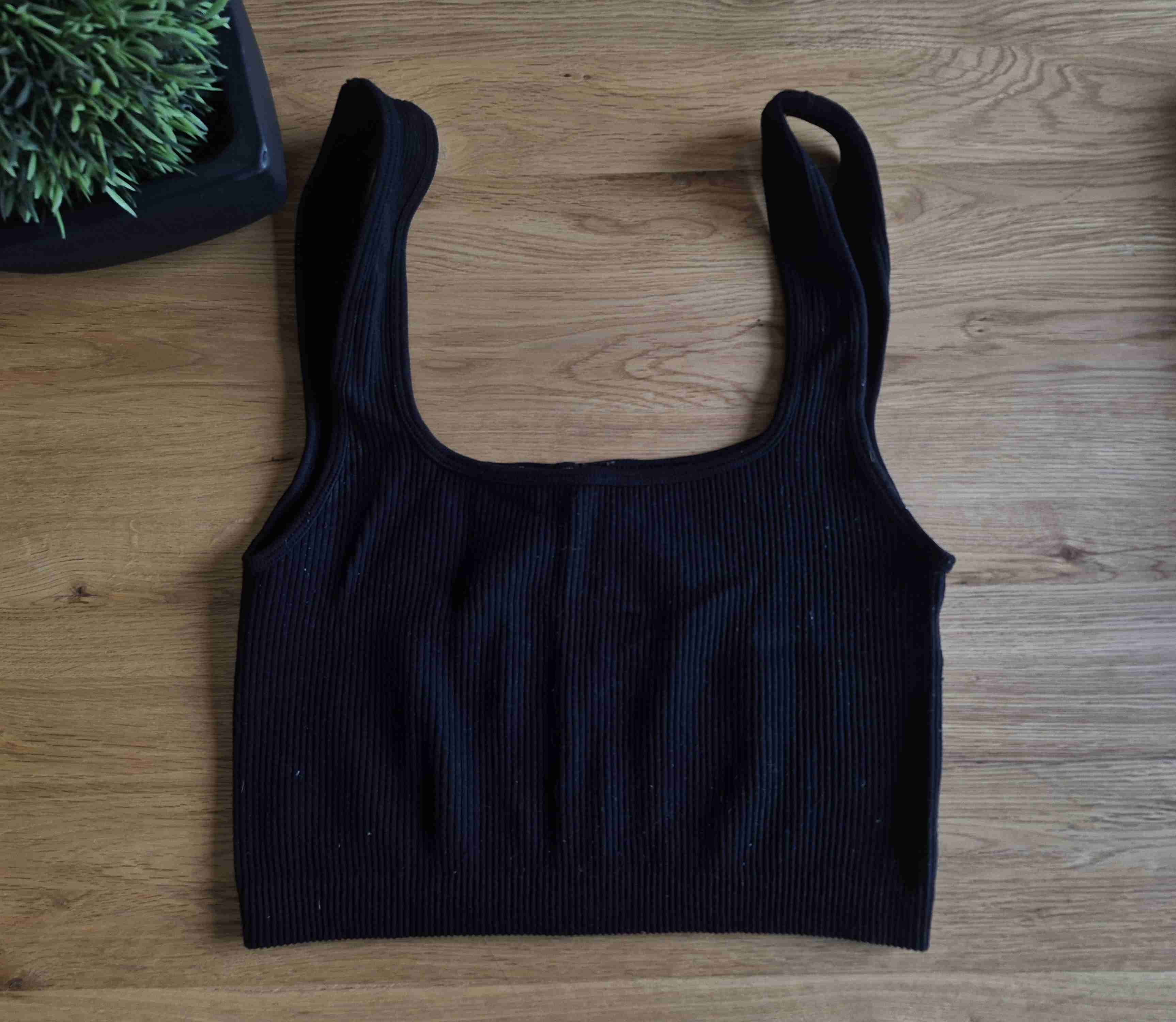 Top sin mangas azul y negro - miniatura 2