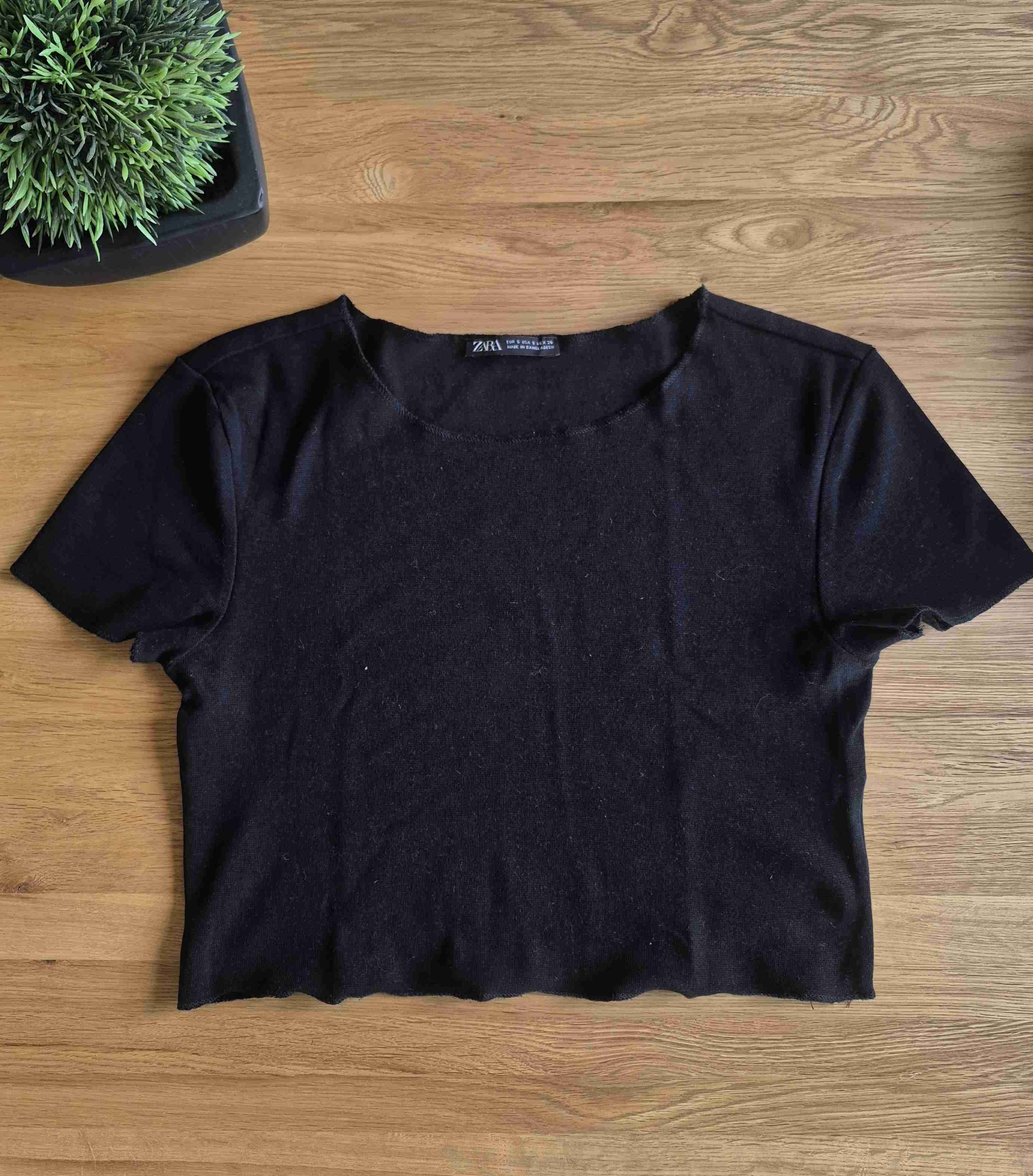 Polera negra básica - 1