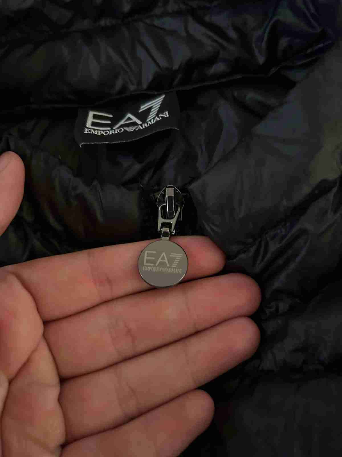 Chaleco negro EA7 Emporio Armani - miniatura 4