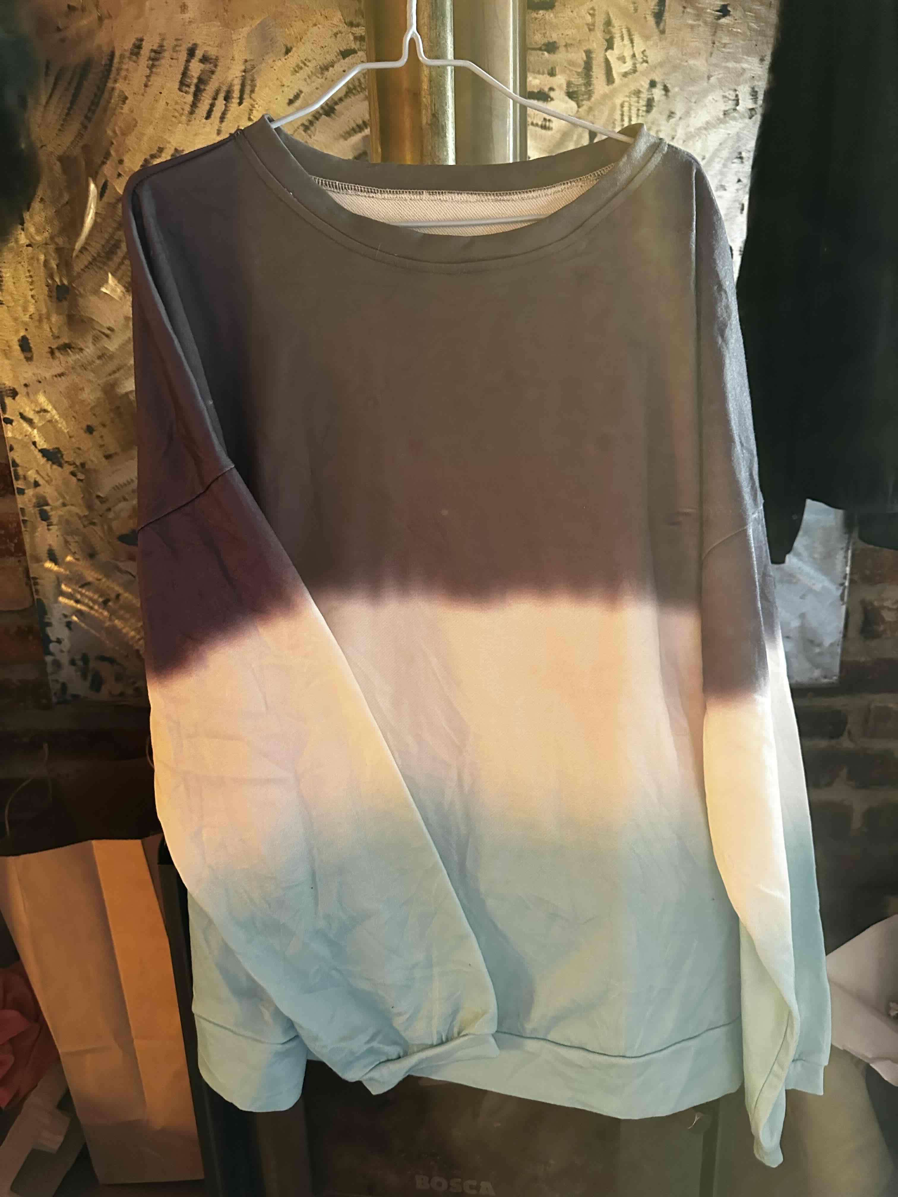 Polerón degradado azul y blanco - 1