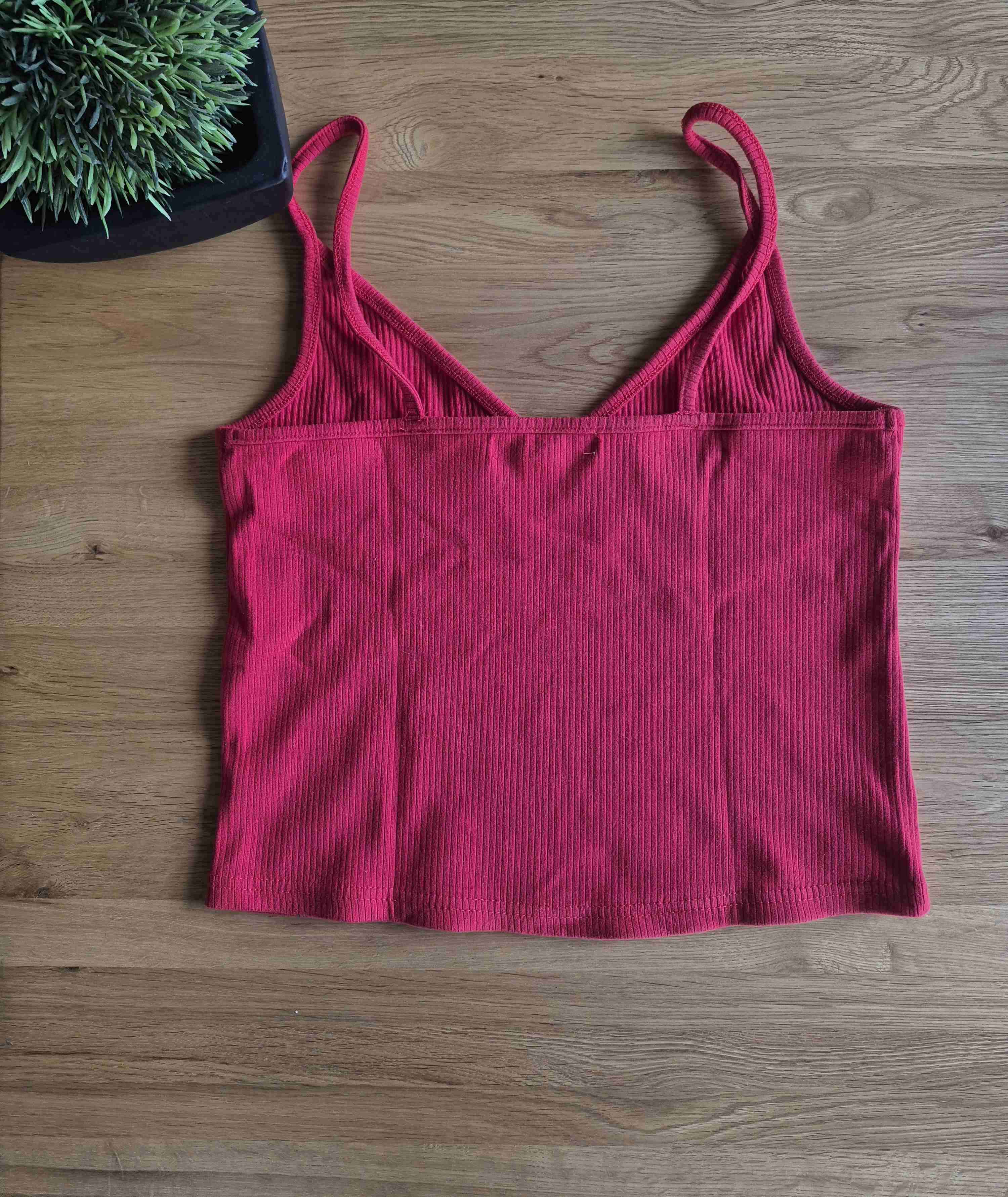 Top rojo sin mangas - miniatura 2