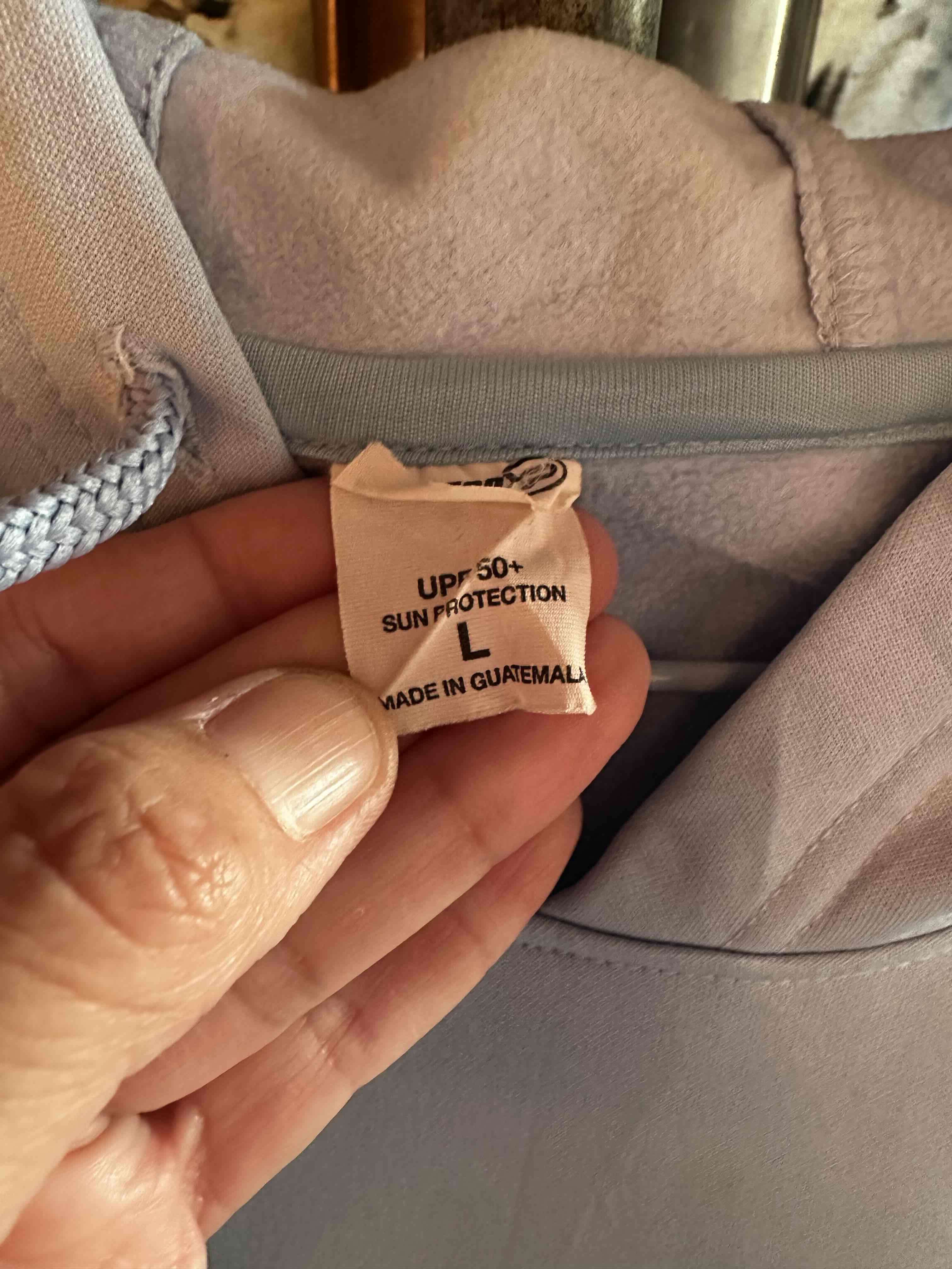 Polerón con capucha celeste - miniatura 4