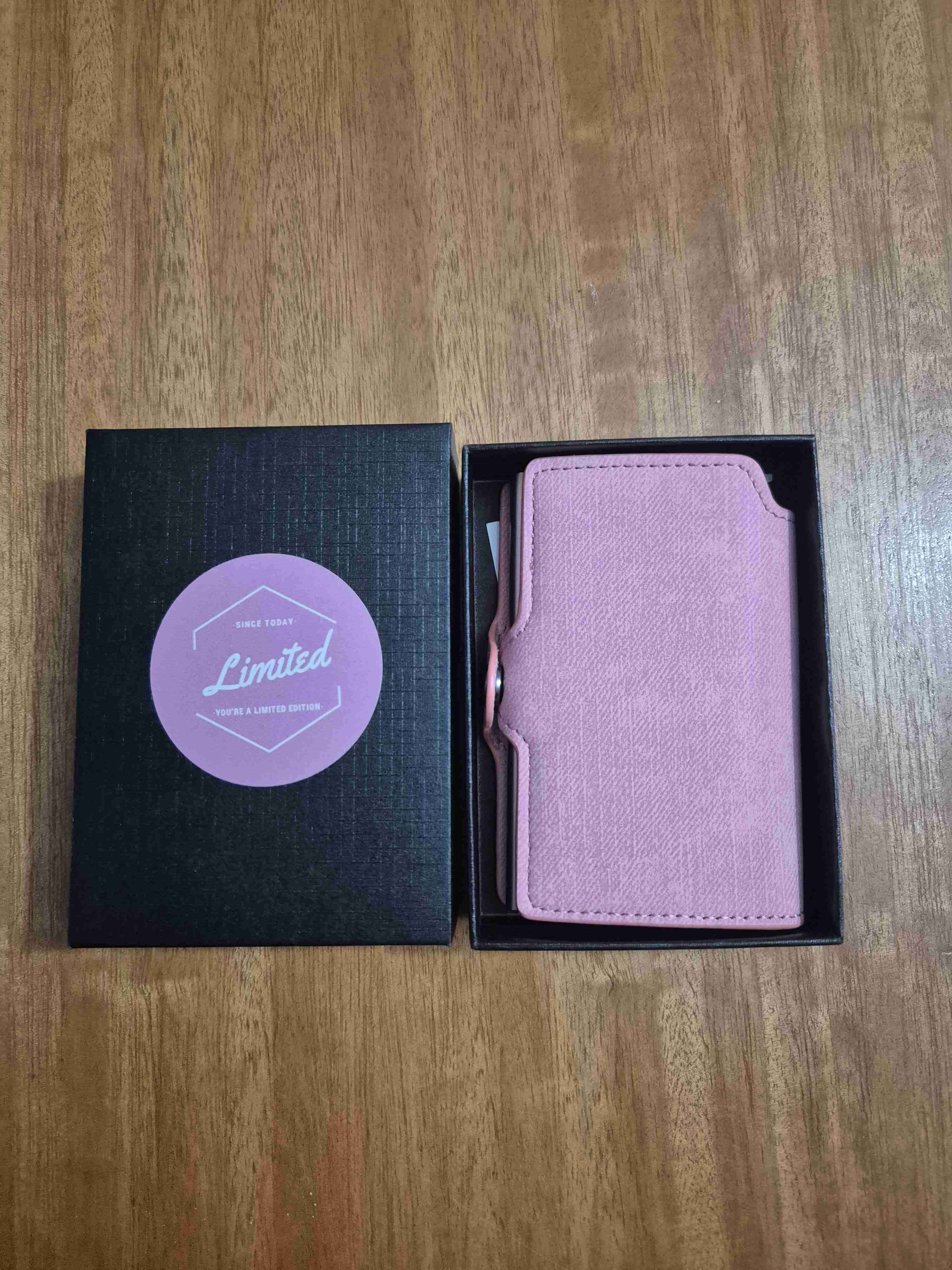 Billetera rosa marca LIMITED nueva y original - 1