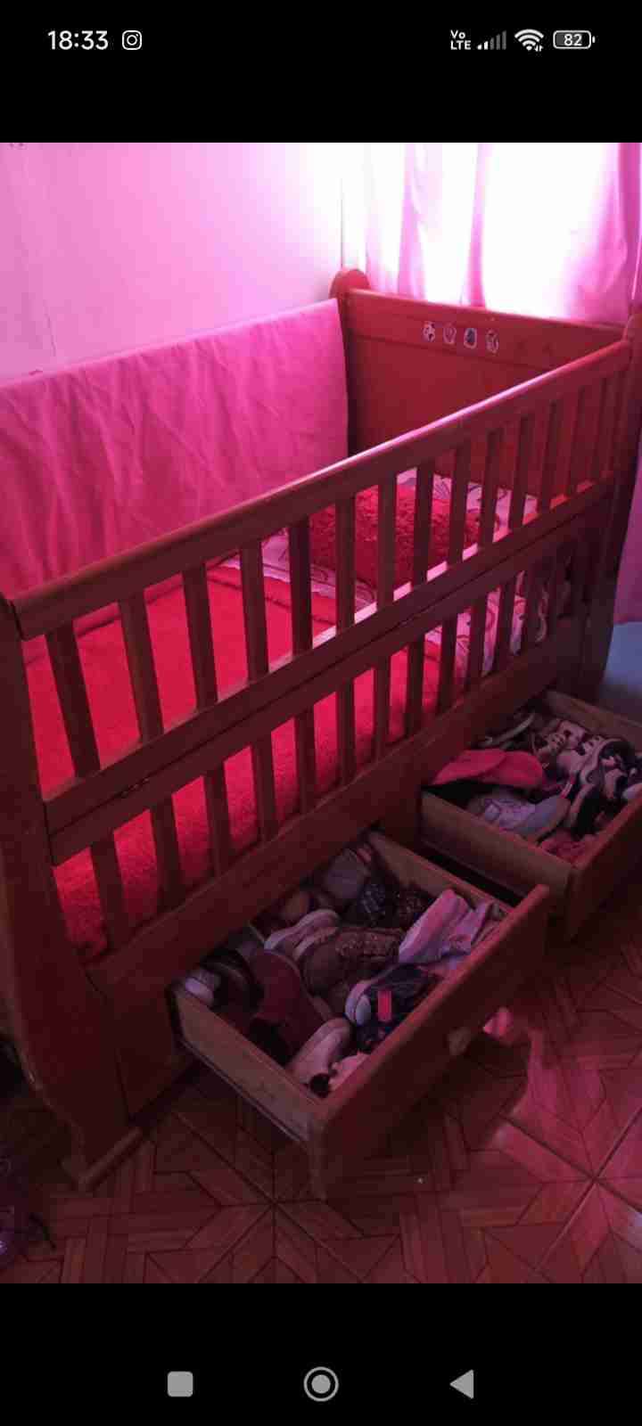 Cuna de madera - miniatura 2