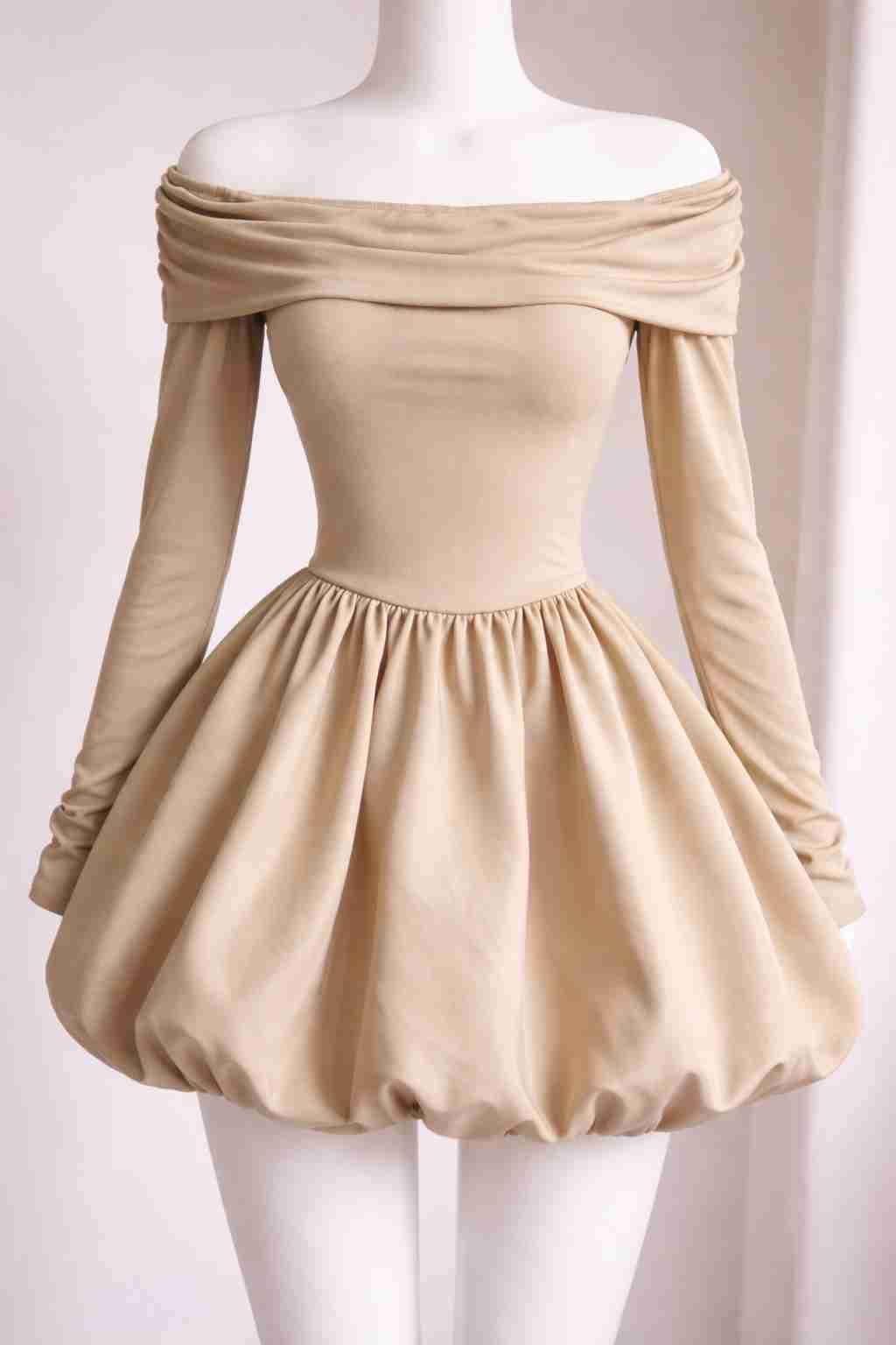 Vestido negro hombros descubiertos - miniatura 2