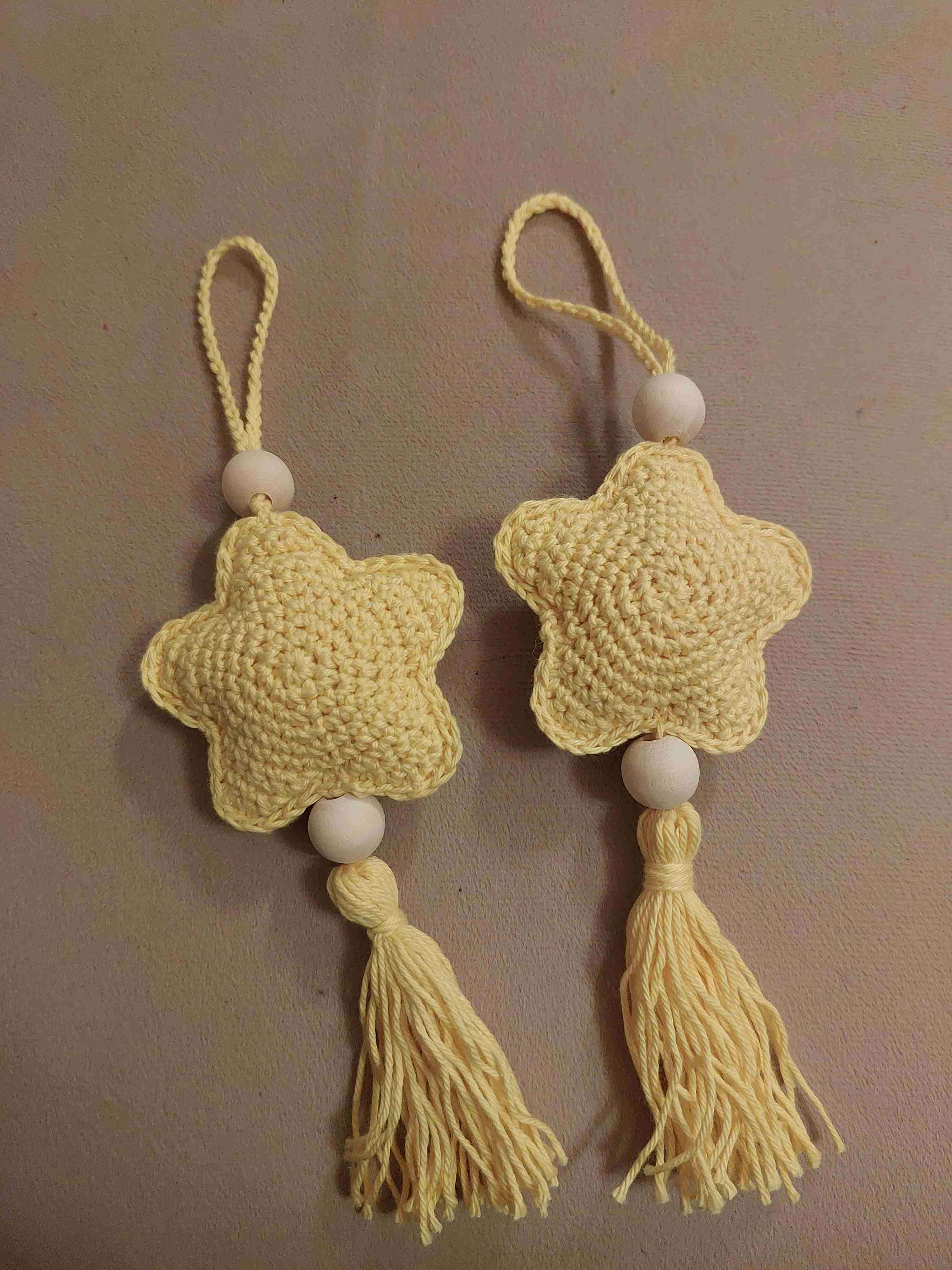 Adornos colgantes de crochet