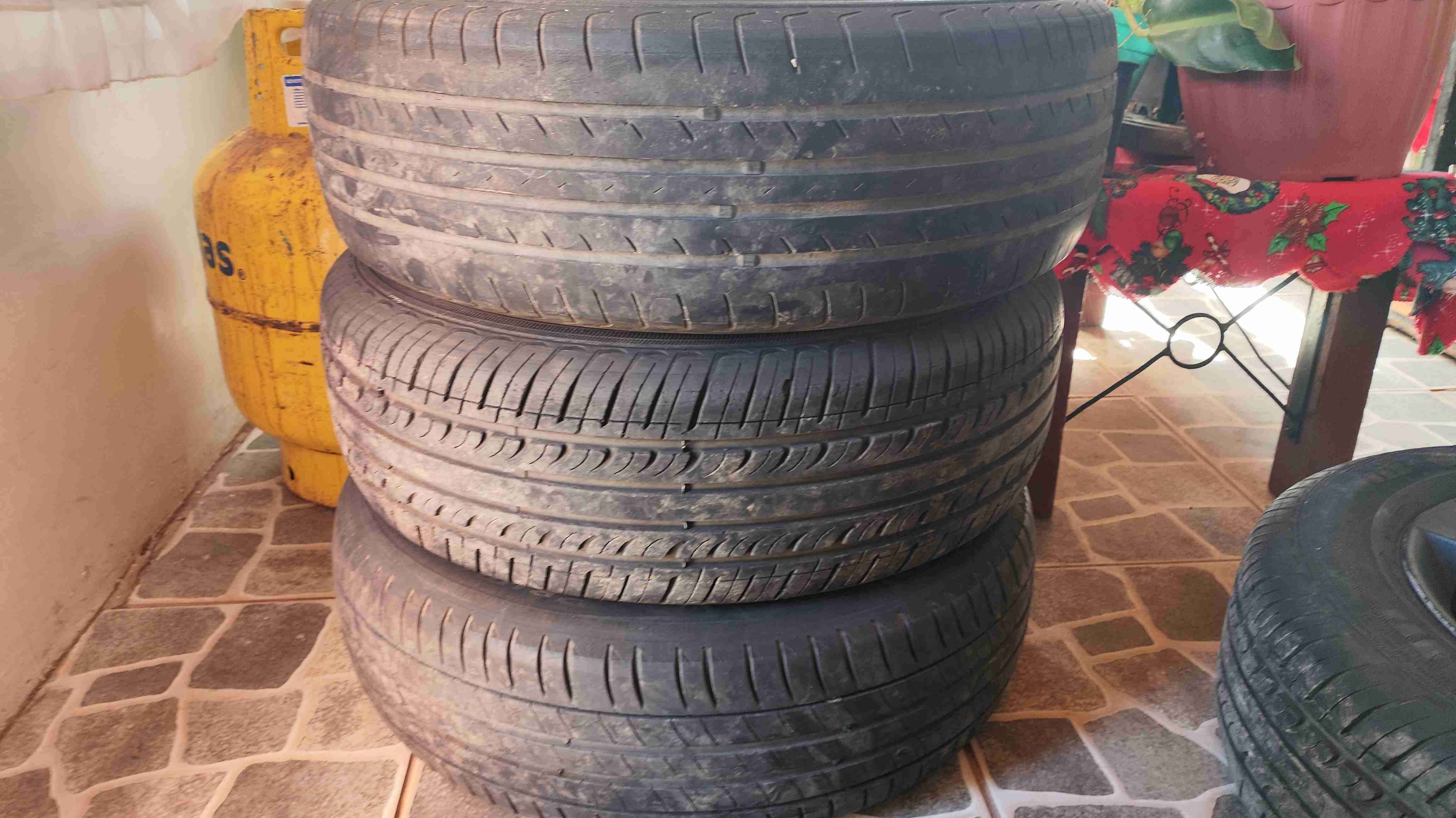 Llantas con neumáticos R15 5x114 - miniatura 3