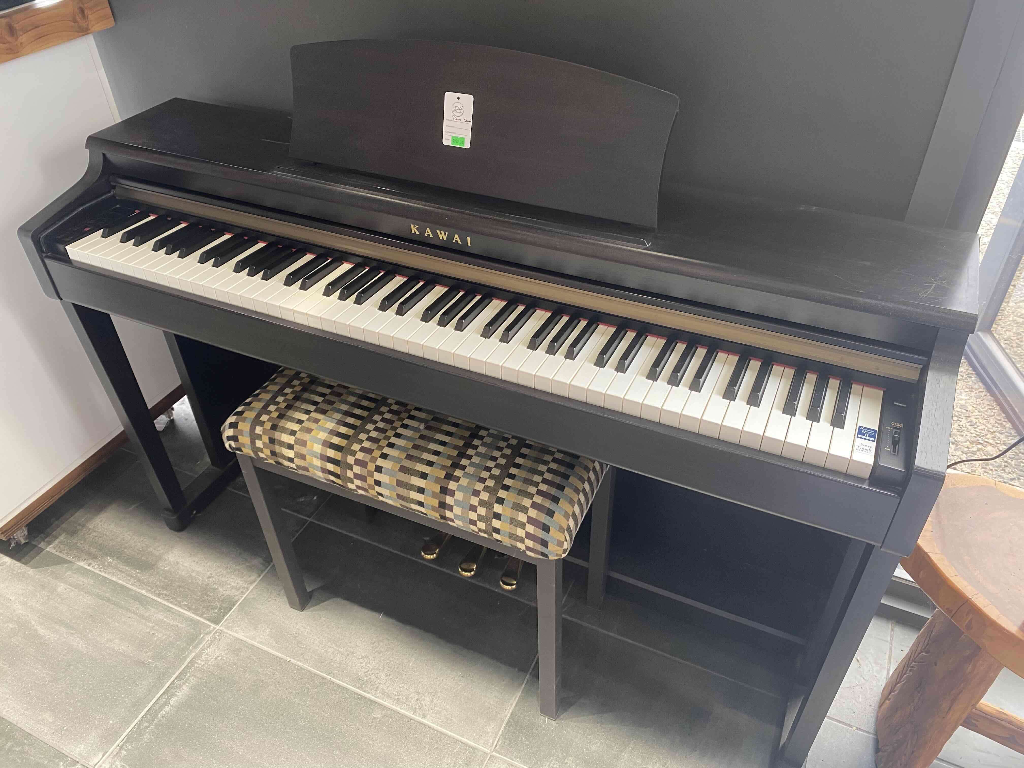 Piano digital Kawai negro - 1