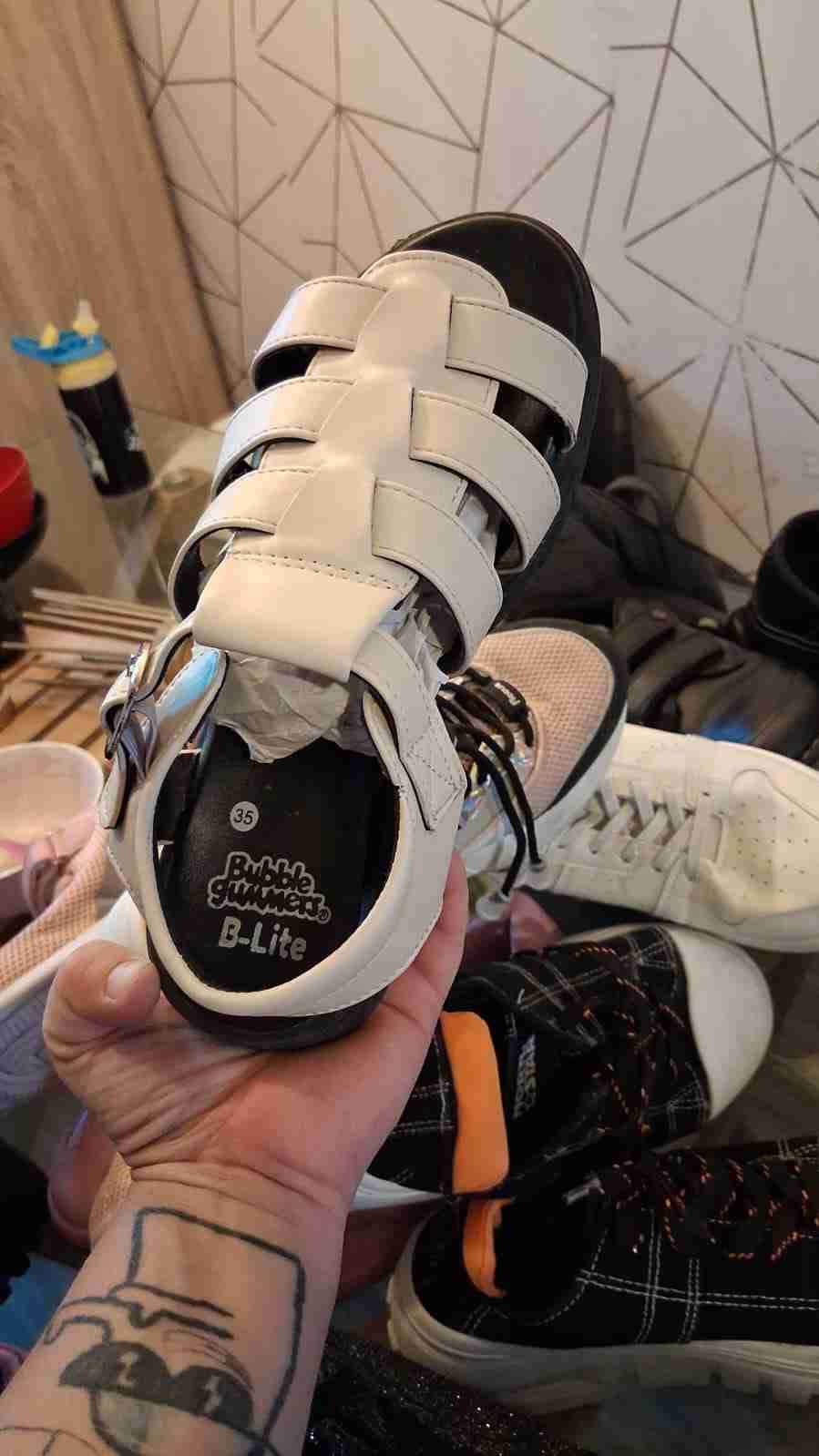 Zapatillas rosadas converse - miniatura 4