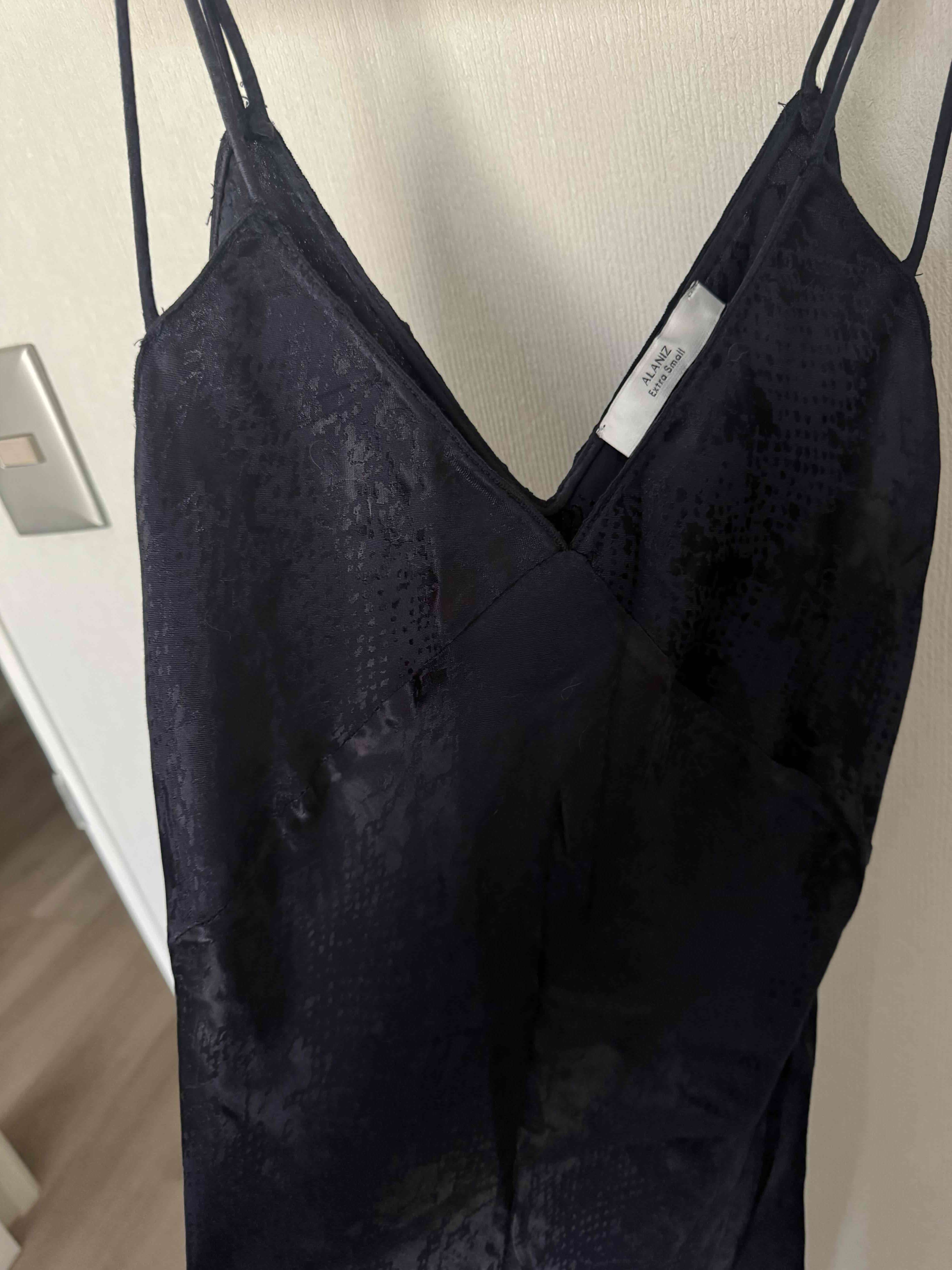 Vestido azul con tirantes - miniatura 1