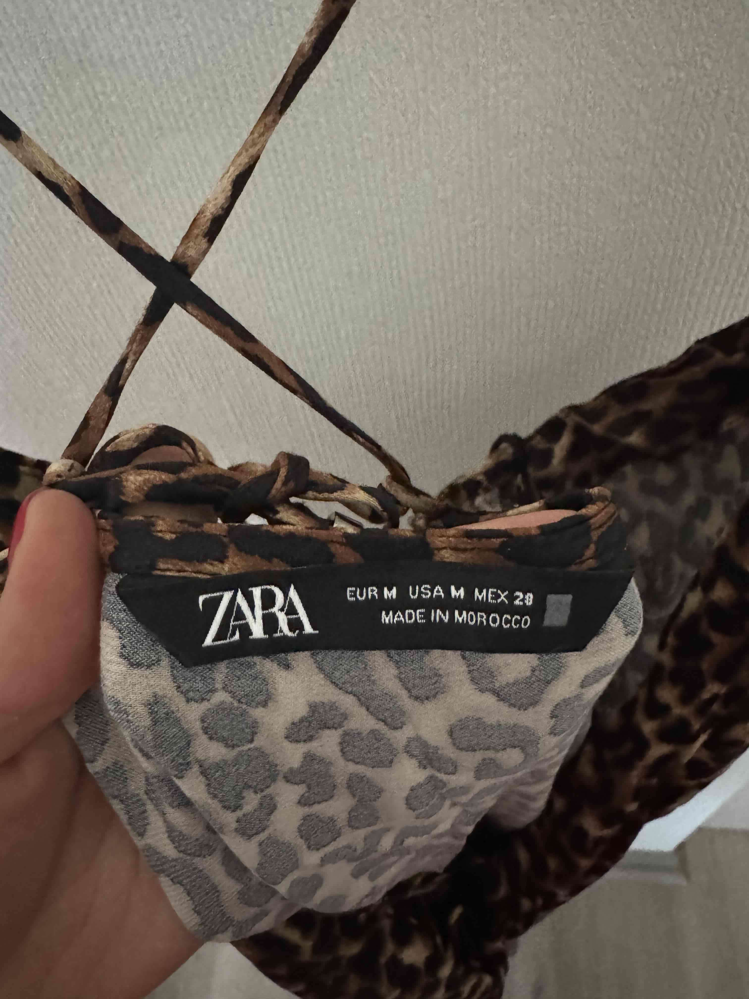 Vestido animal print sin mangas - miniatura 2