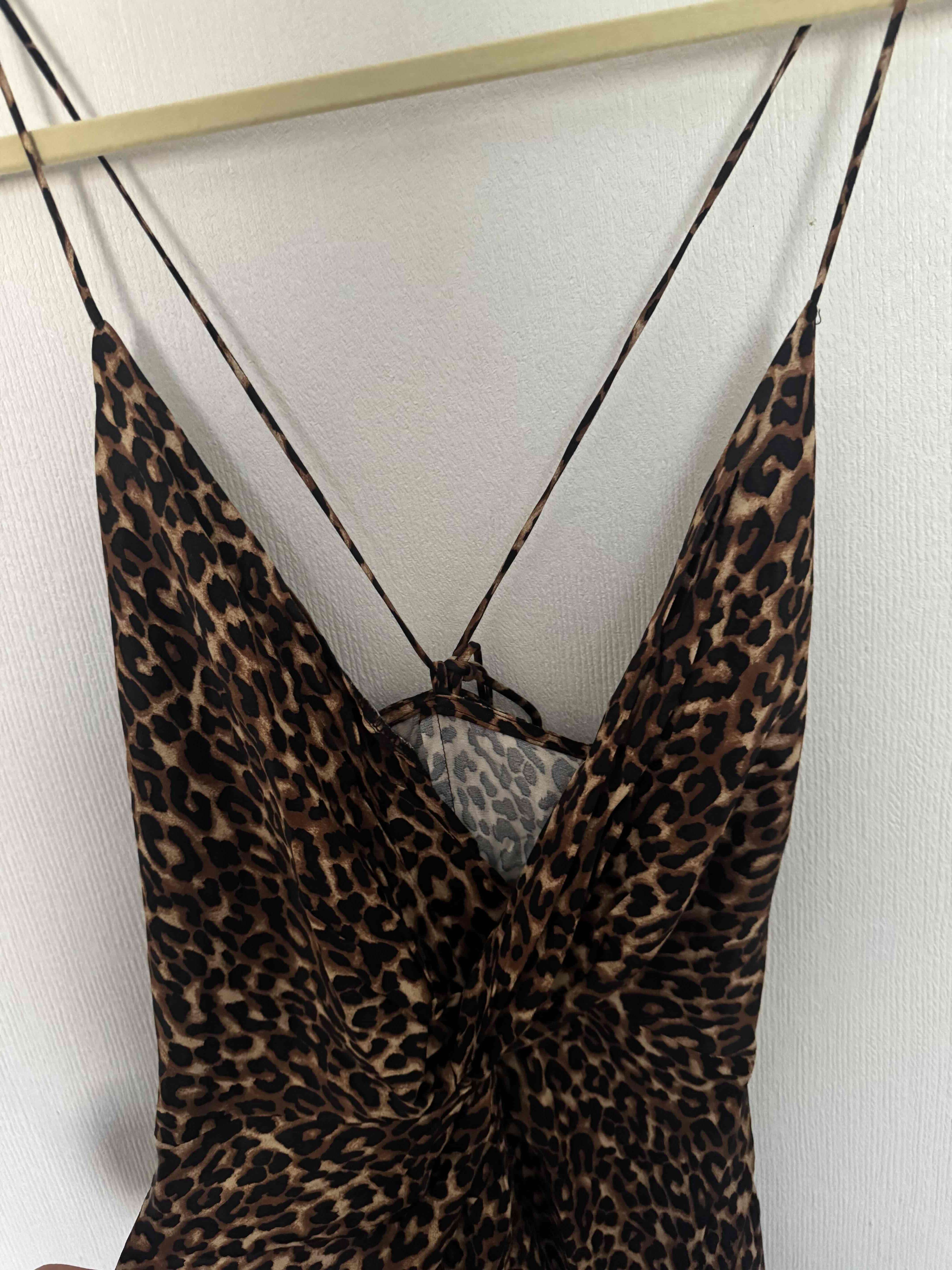 Vestido animal print sin mangas - miniatura 3
