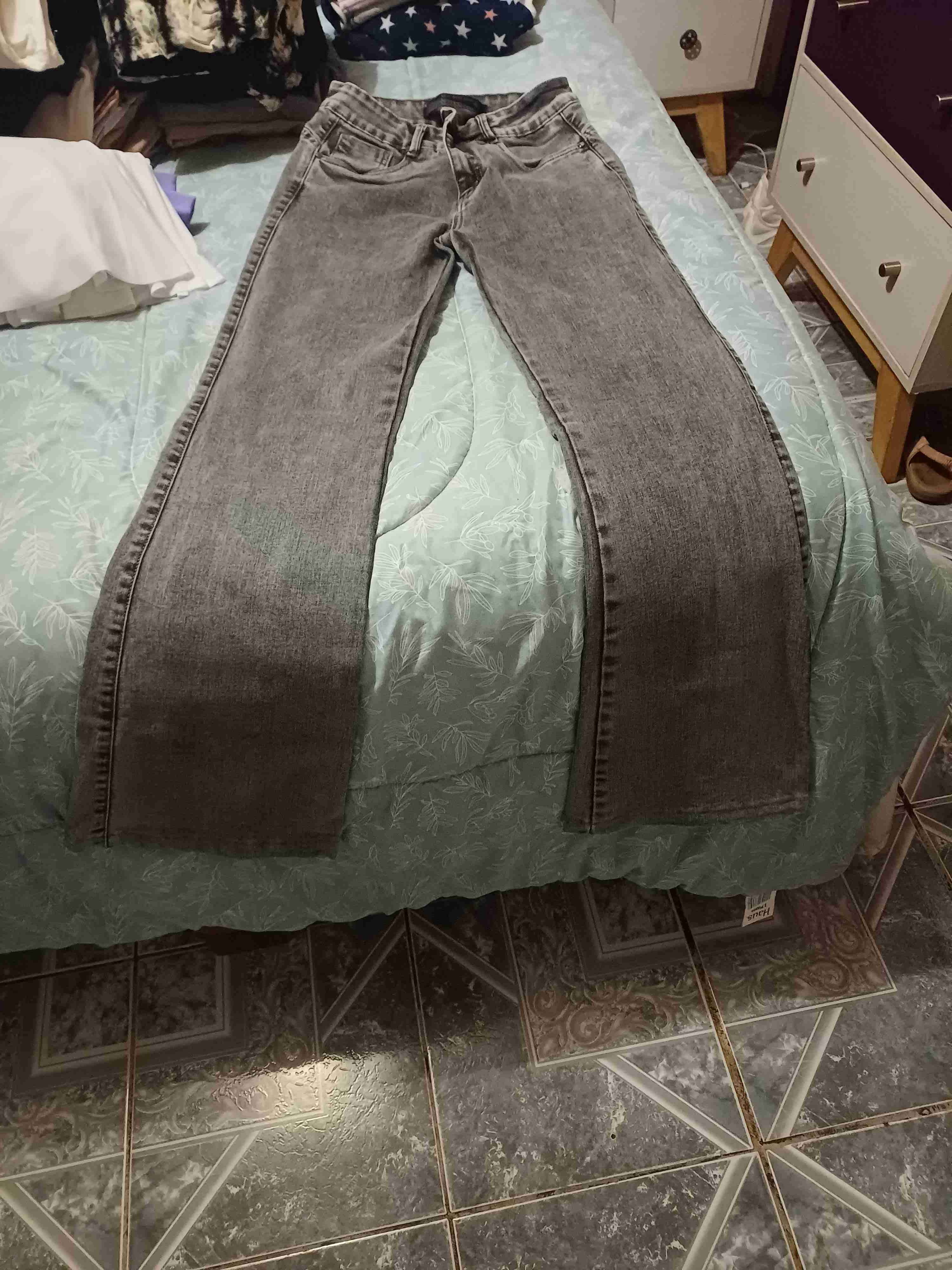 Pantalones cargo gris elasticado con levanta cola - miniatura 2