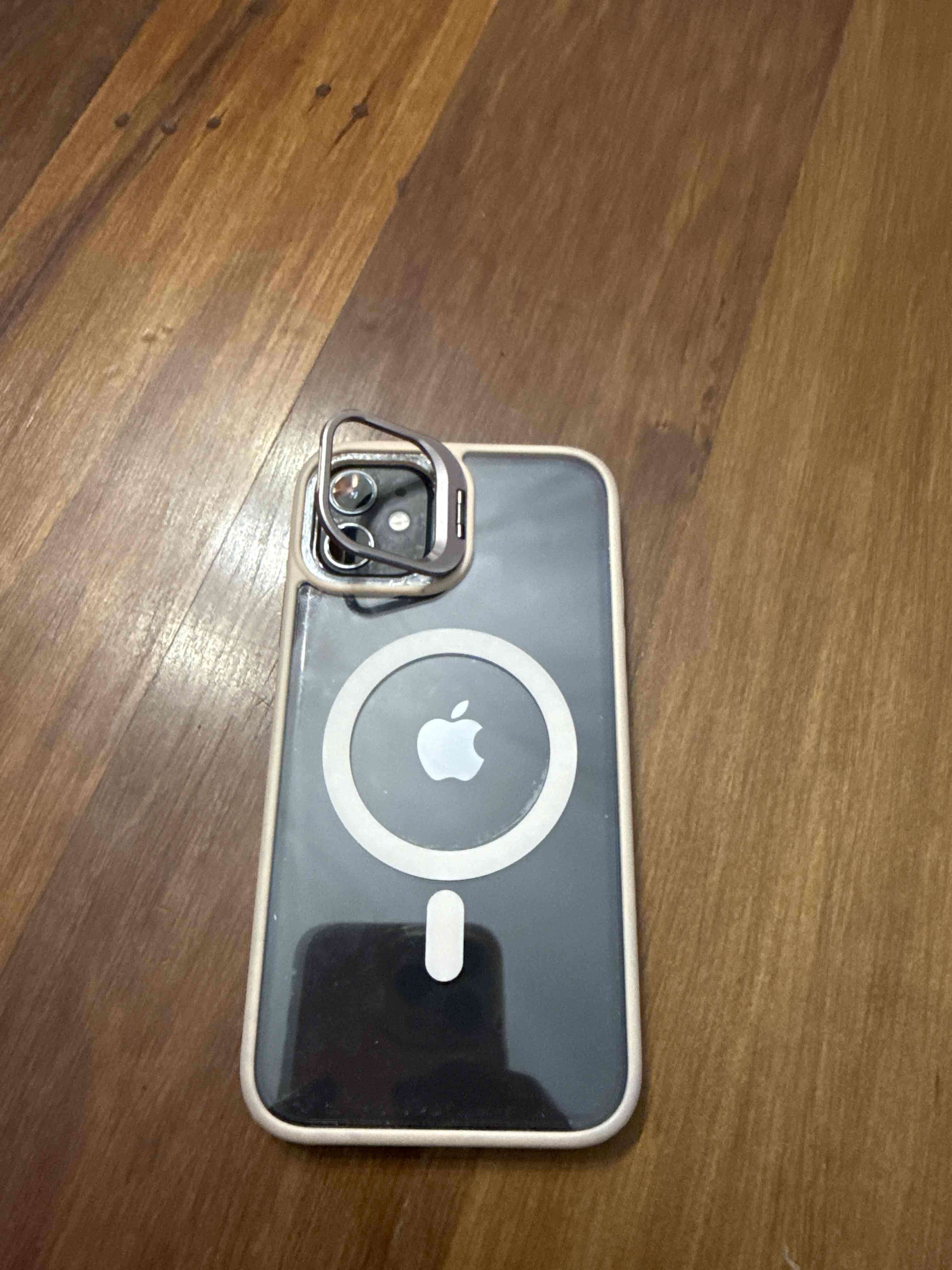 iPhone con carcasa magnética - miniatura 5