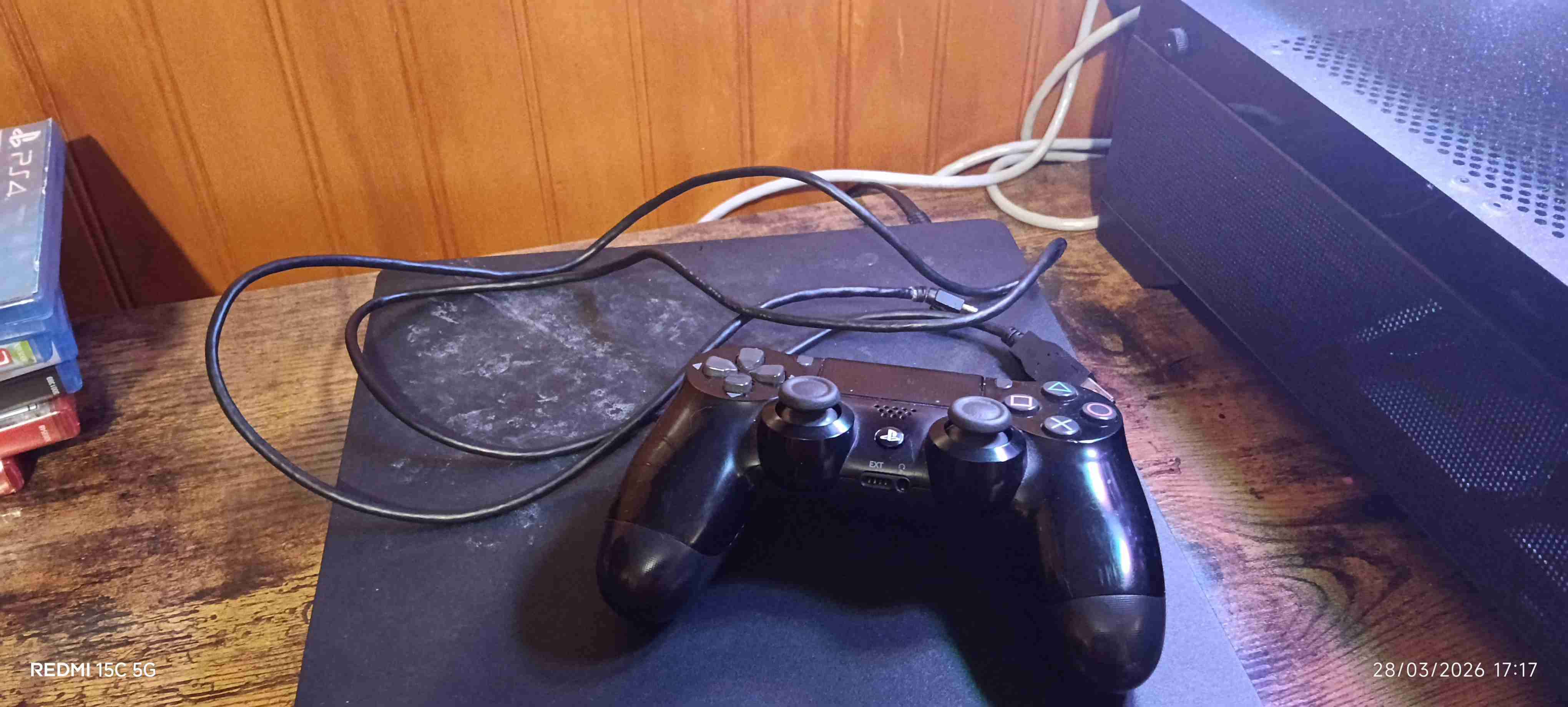 Se vende ps4 por falta de uso - miniatura 1