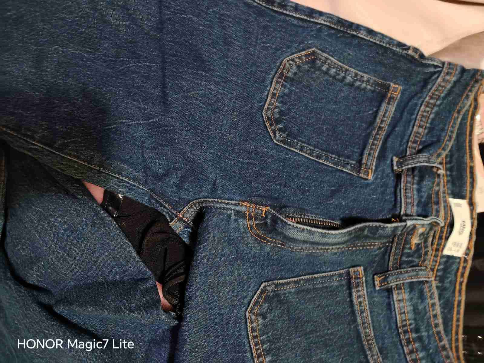 Jeans azules con etiquetas - miniatura 5
