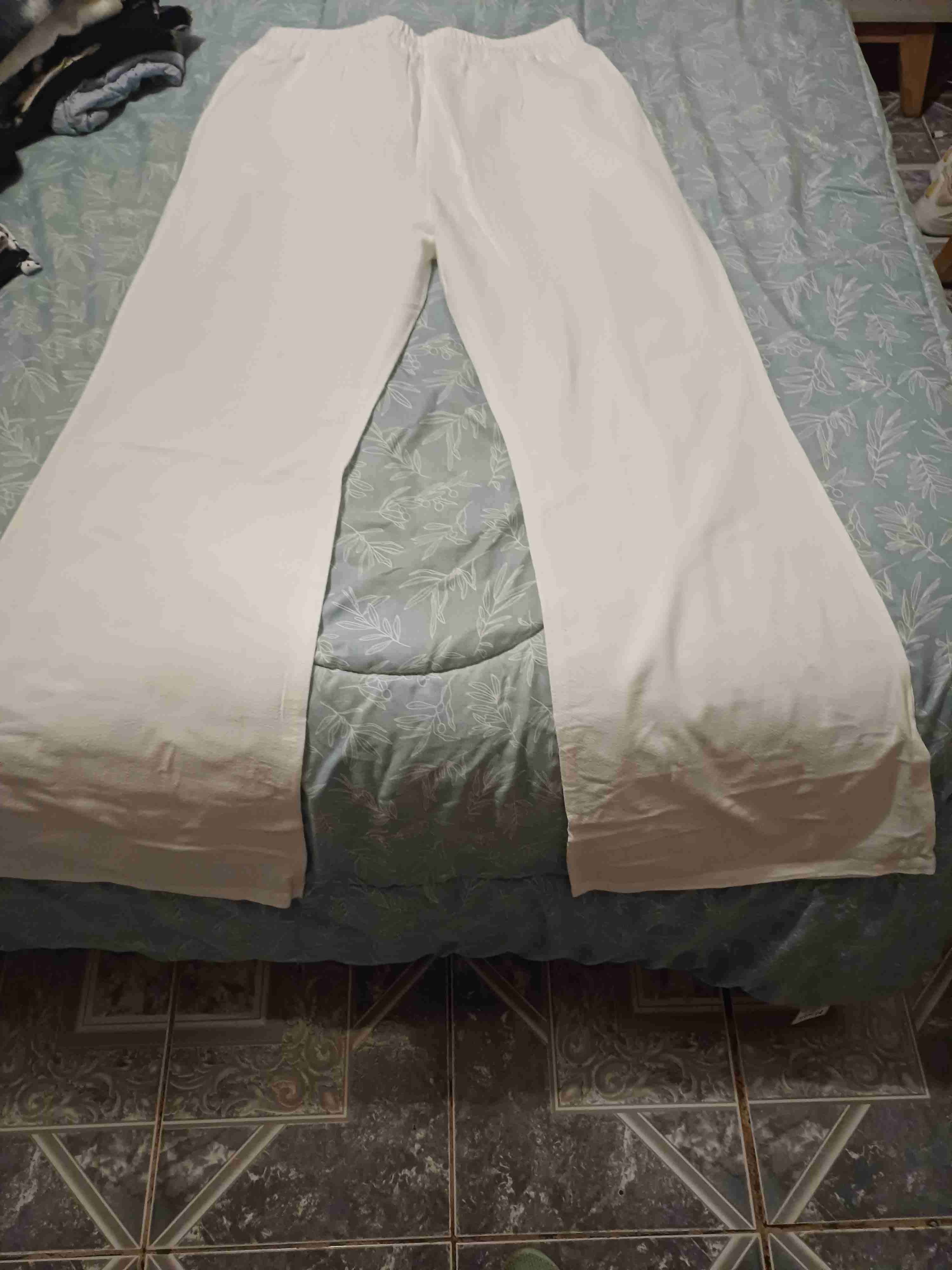 Pantalones blancos con diseño floral - miniatura 3