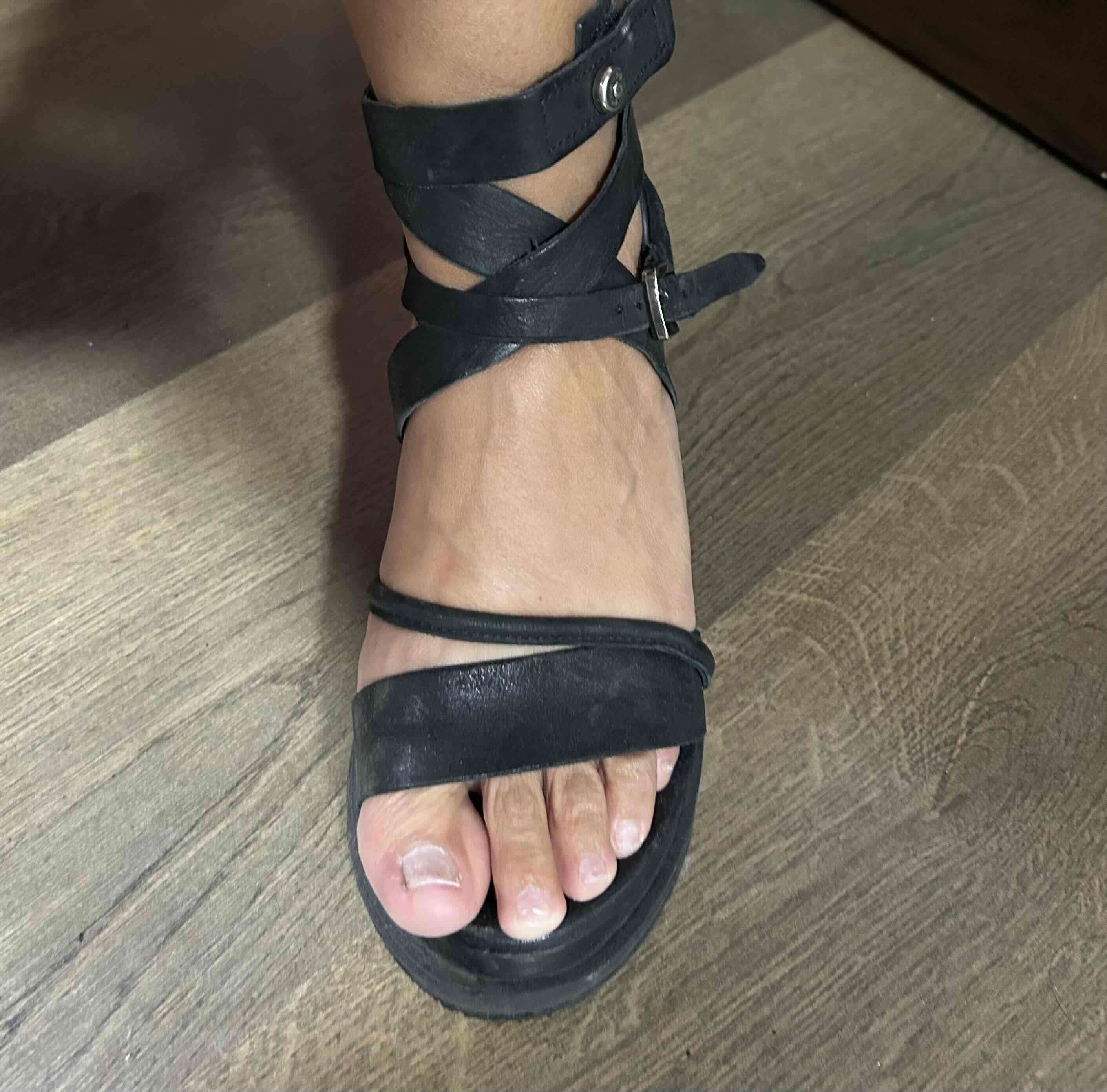 Sandalias negras con hebilla marca As98 - 2