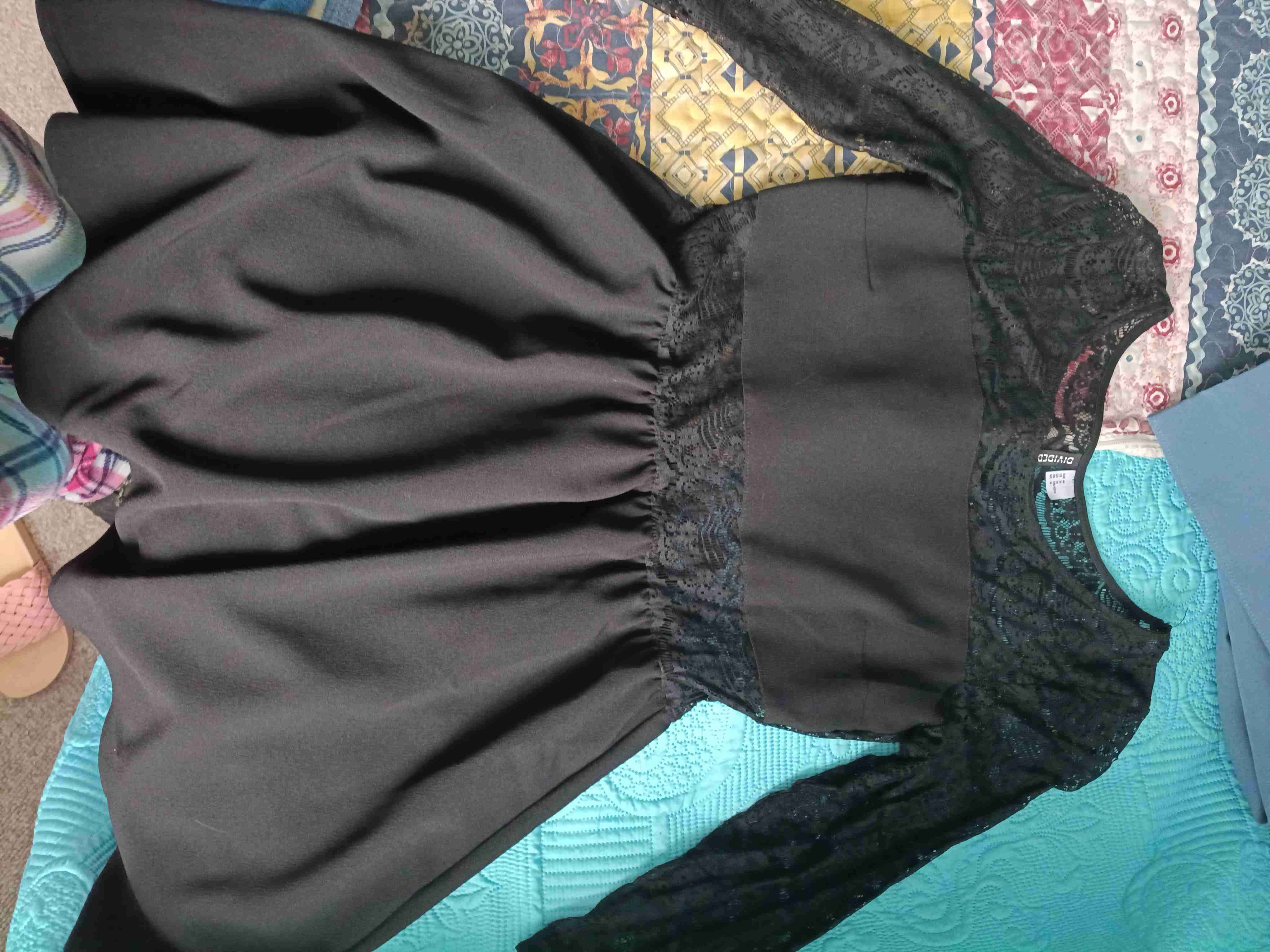 Vestido negro con encaje