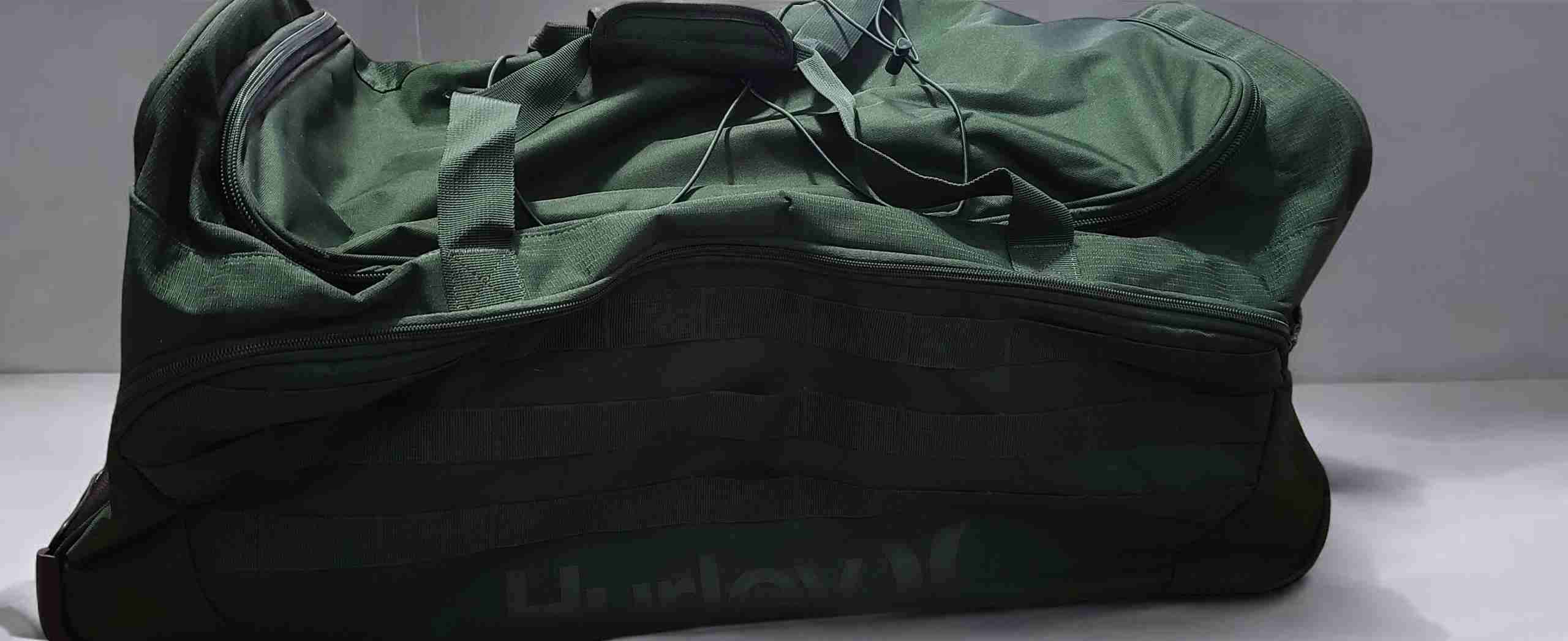 Bolsa deportiva Calvin Klein negra - 2