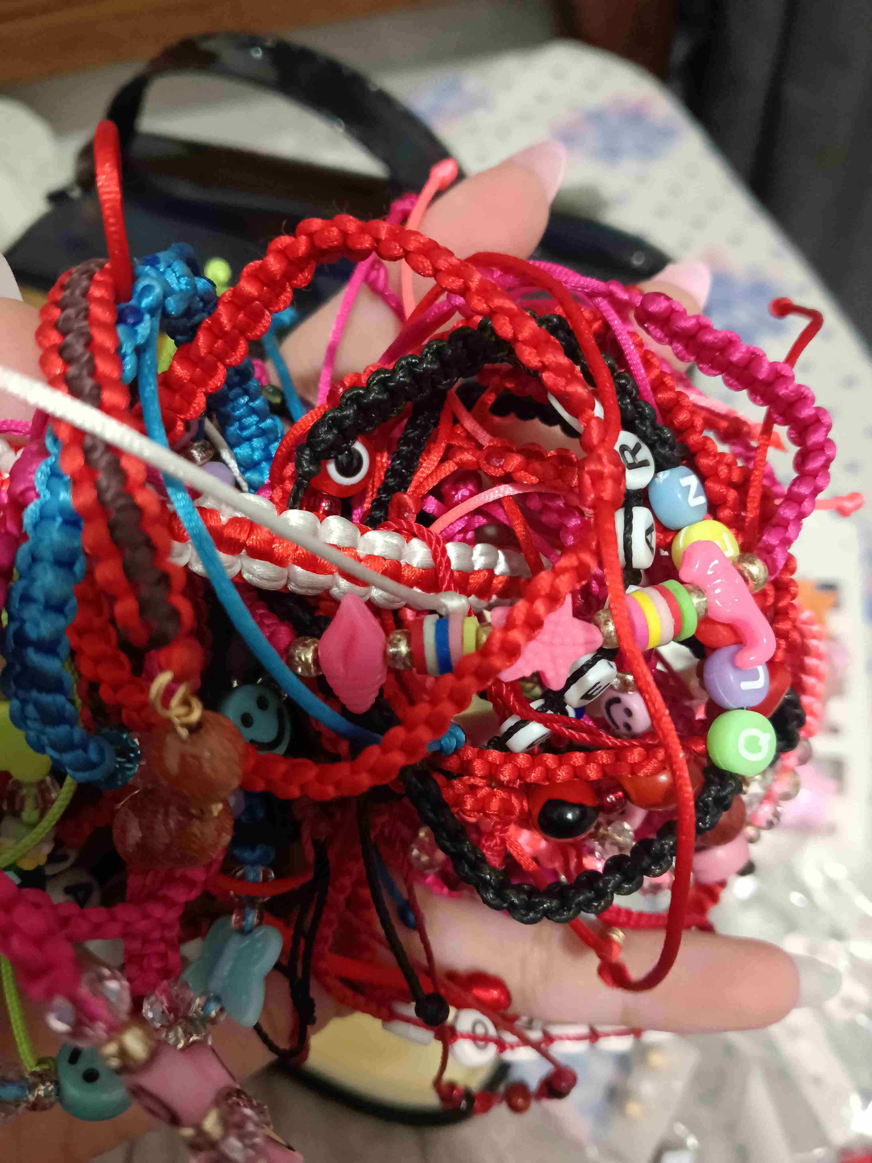 Lote de pulseras tejidas coloridas - miniatura 3