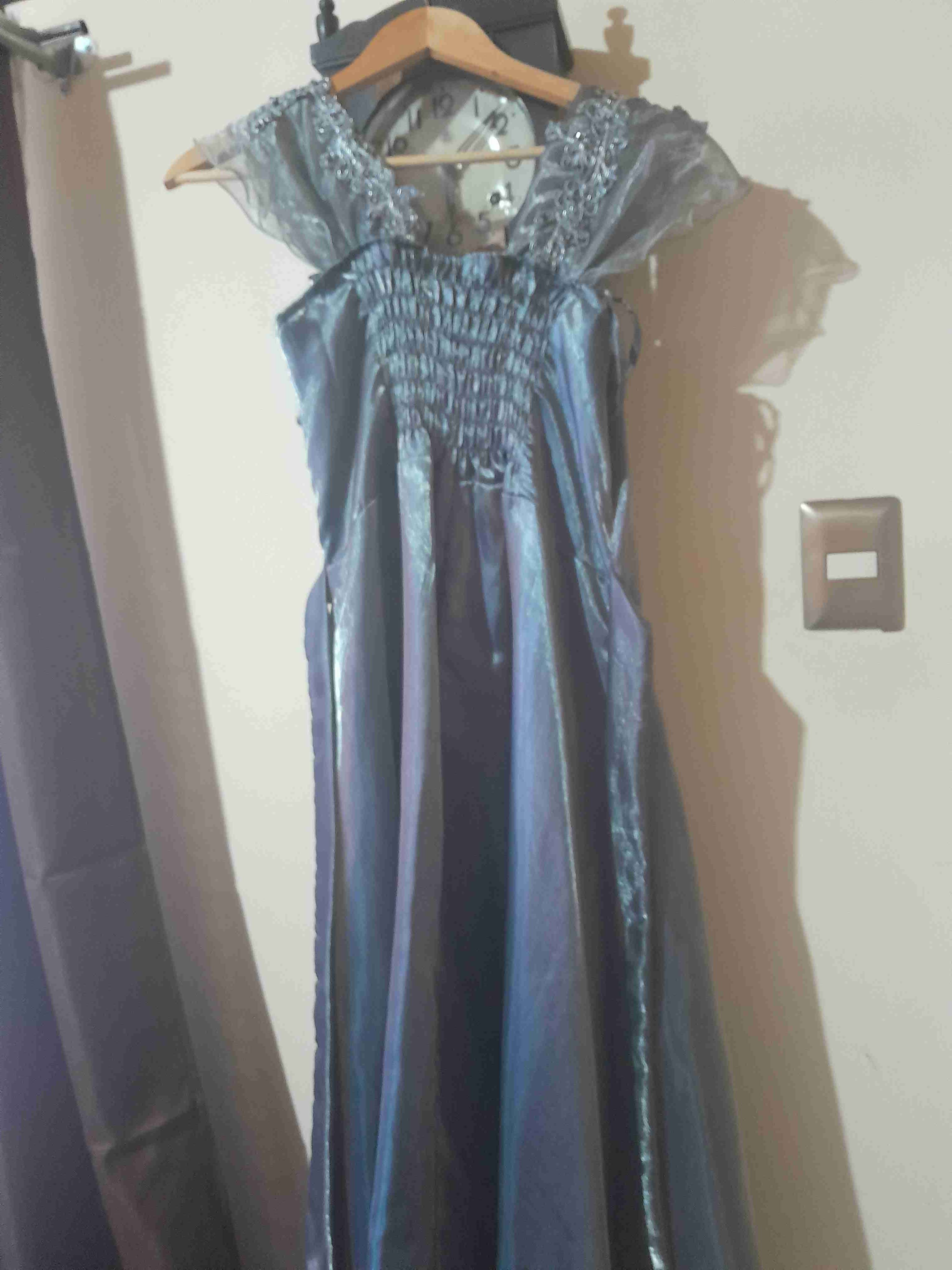 Vestido largo azul sin detalles - 1