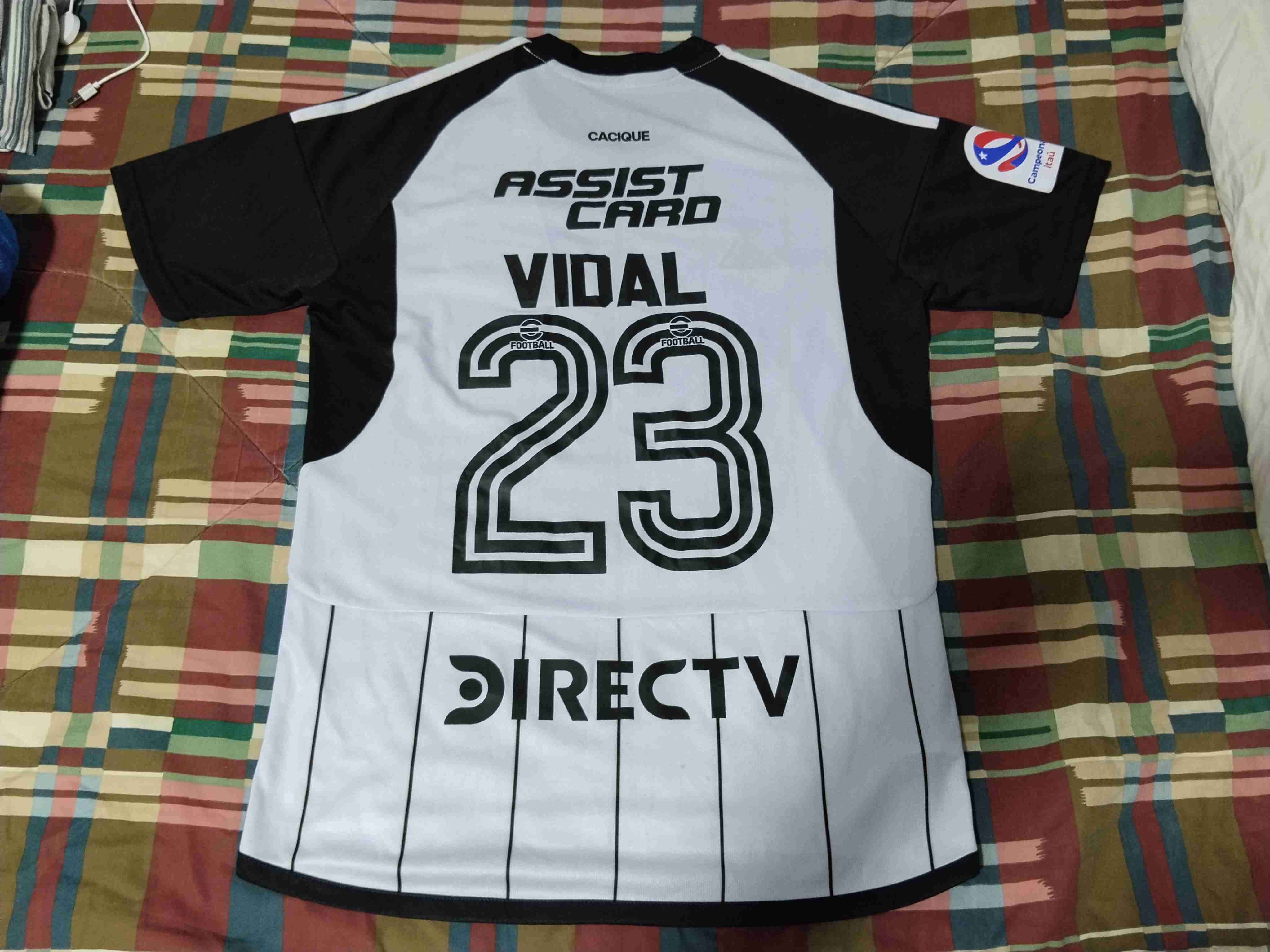 Camiseta Colo-Colo blanca y negra - 2