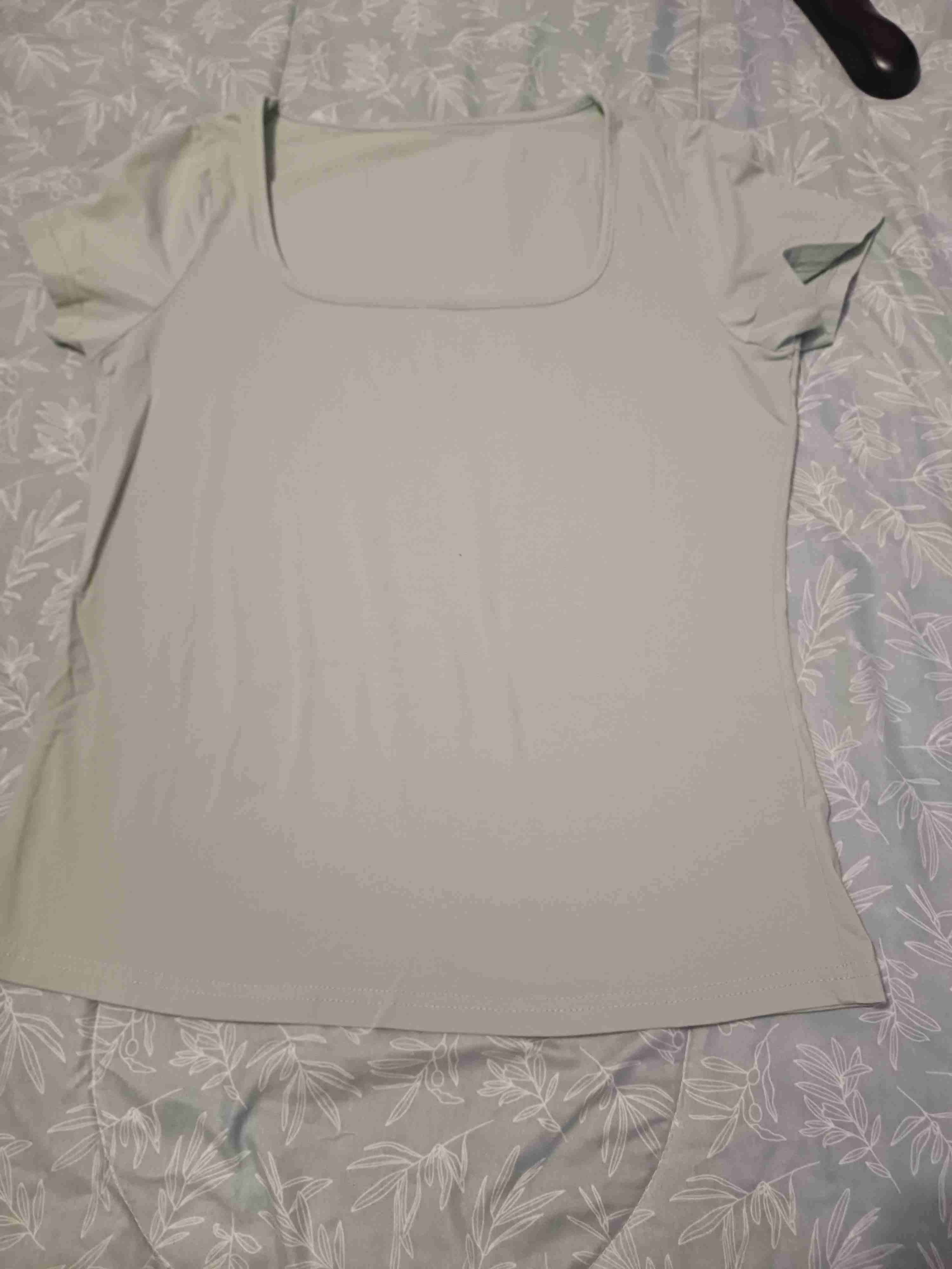 Polera verde claro de manga corta - 1