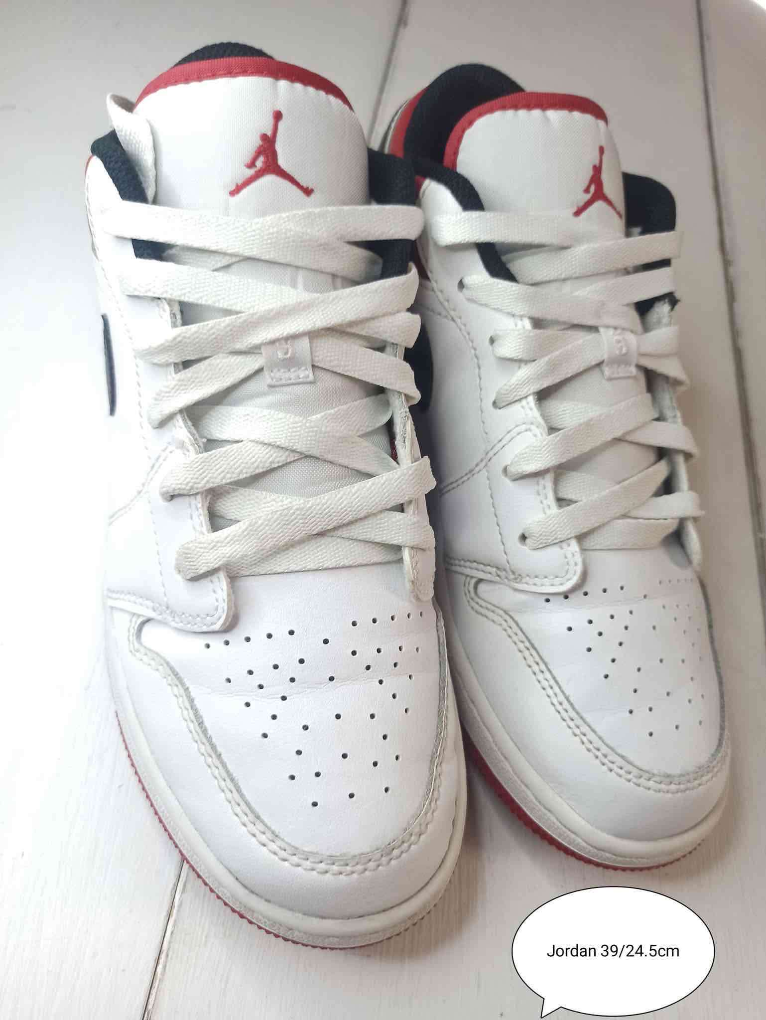 Zapatillas blancas Jordan 39