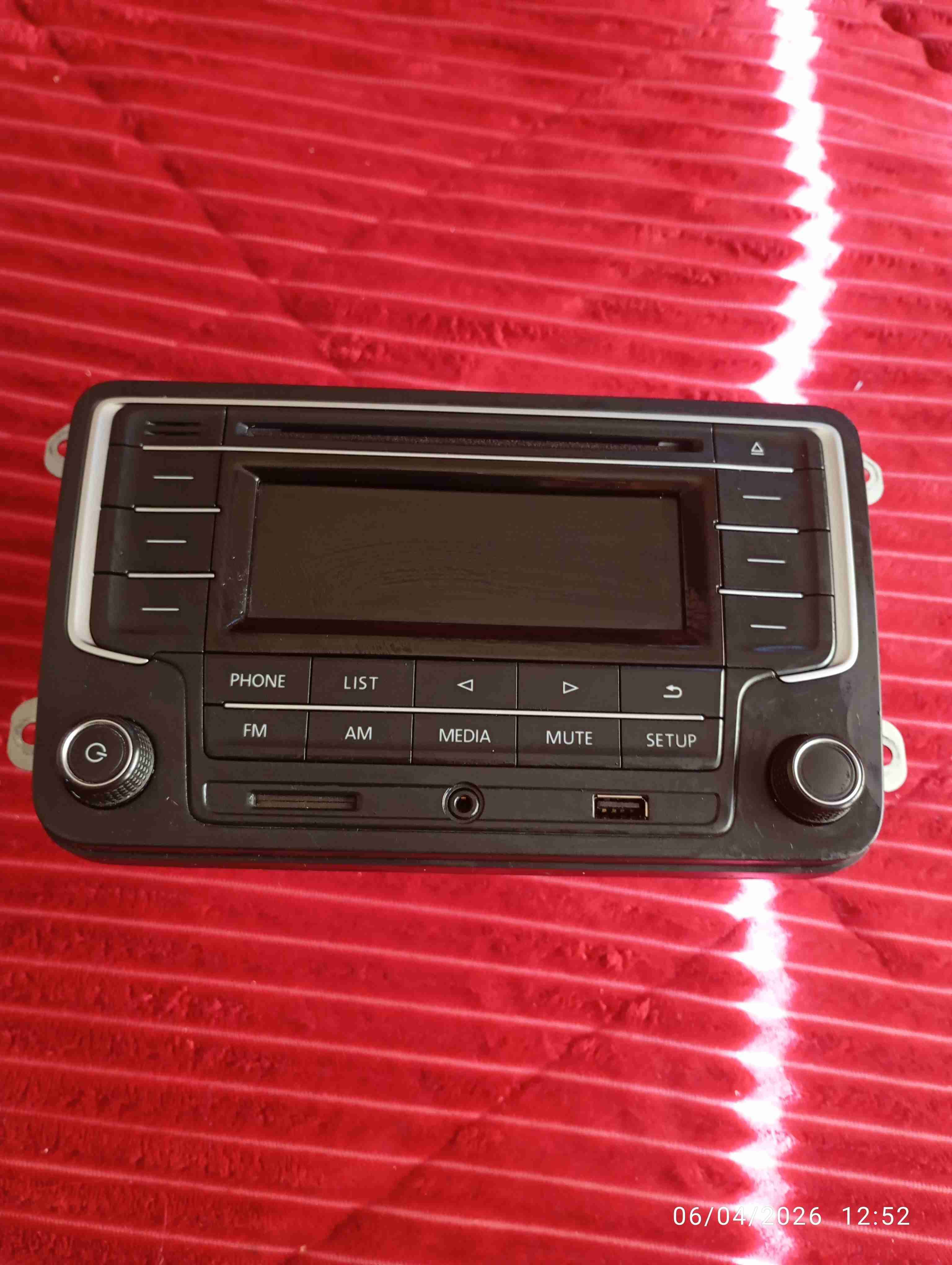 Radio original camioneta Volkswagen Amarok 2021 - 1