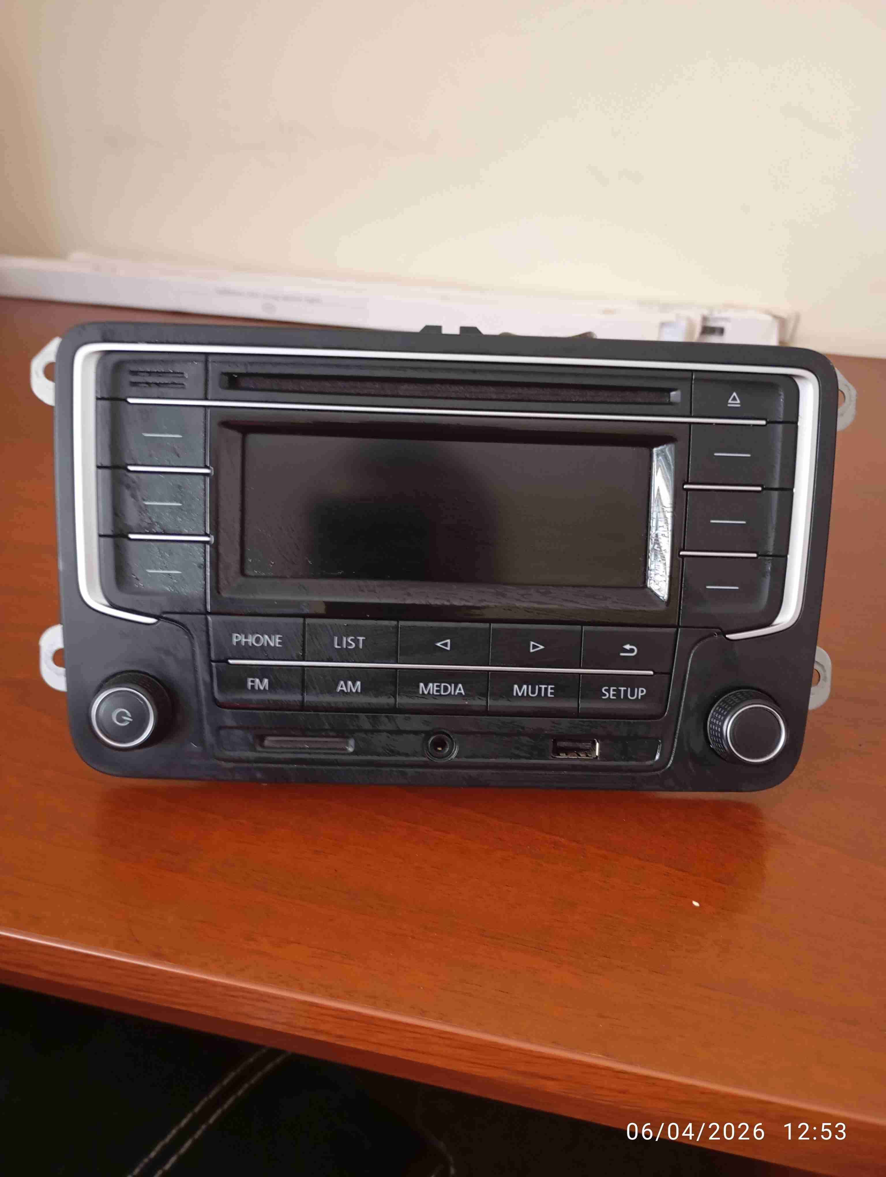 Radio original camioneta Volkswagen Amarok 2021 - 3