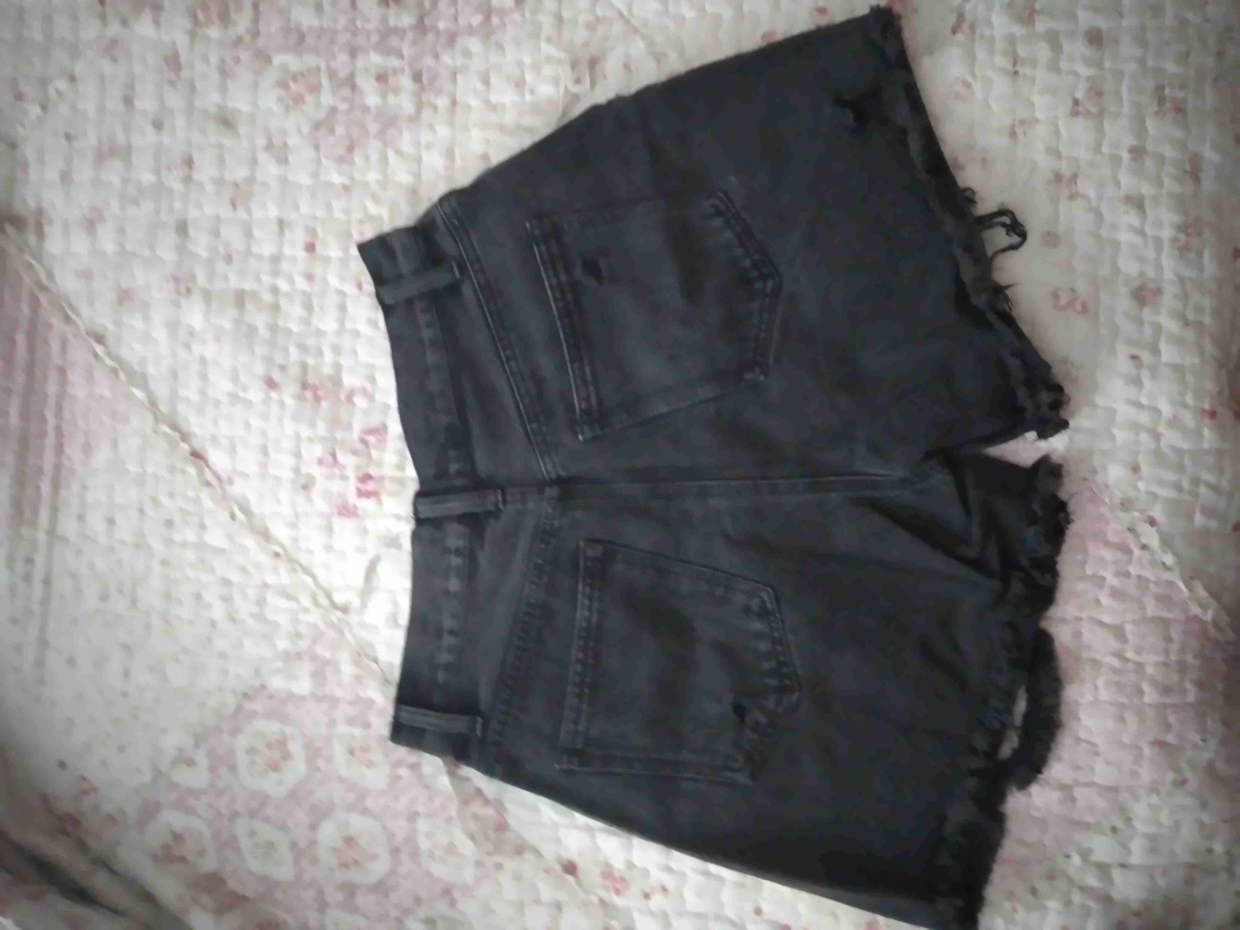 Shorts de mezclilla desgastados - miniatura 2