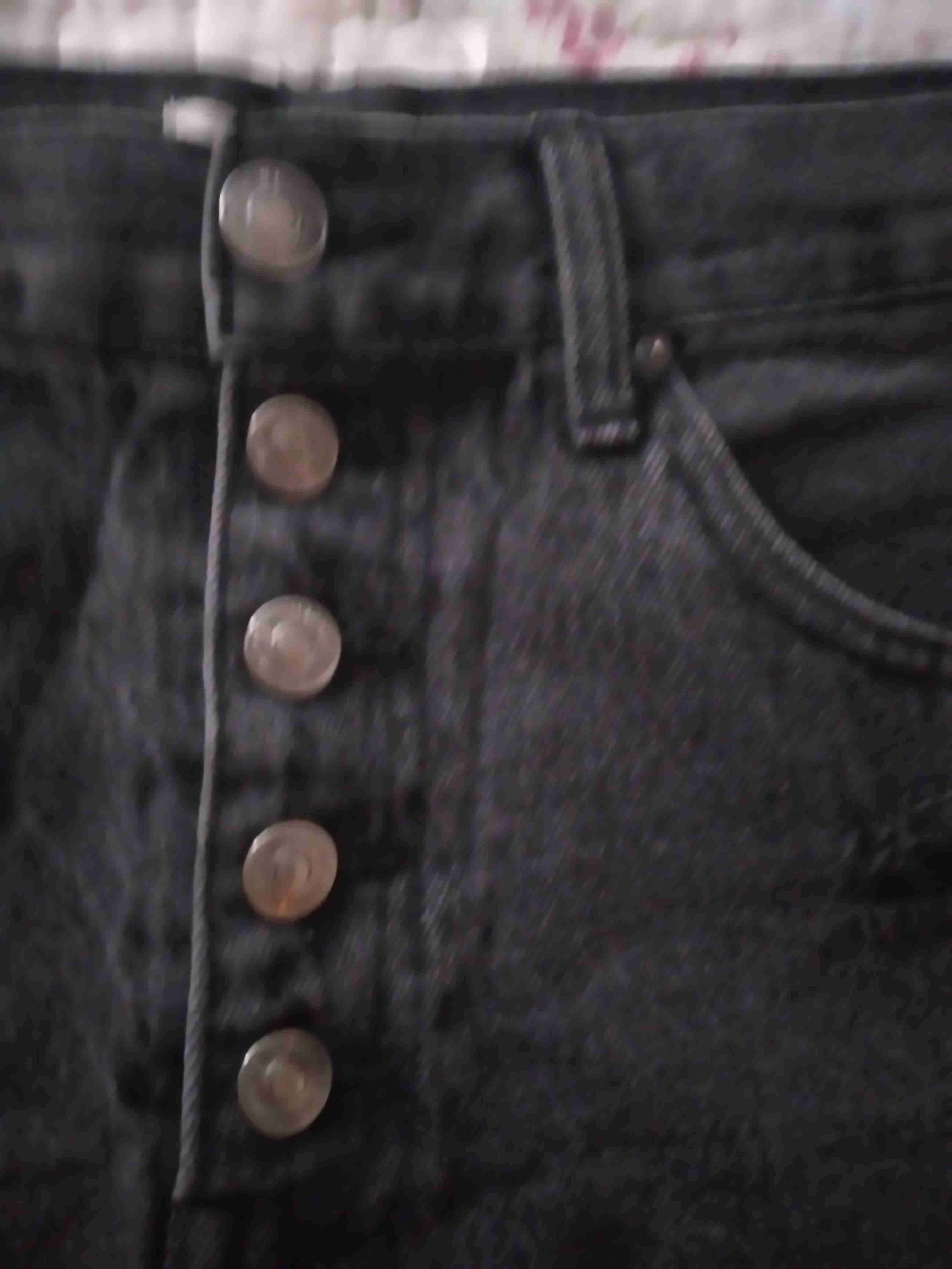 Shorts de mezclilla desgastados - miniatura 4