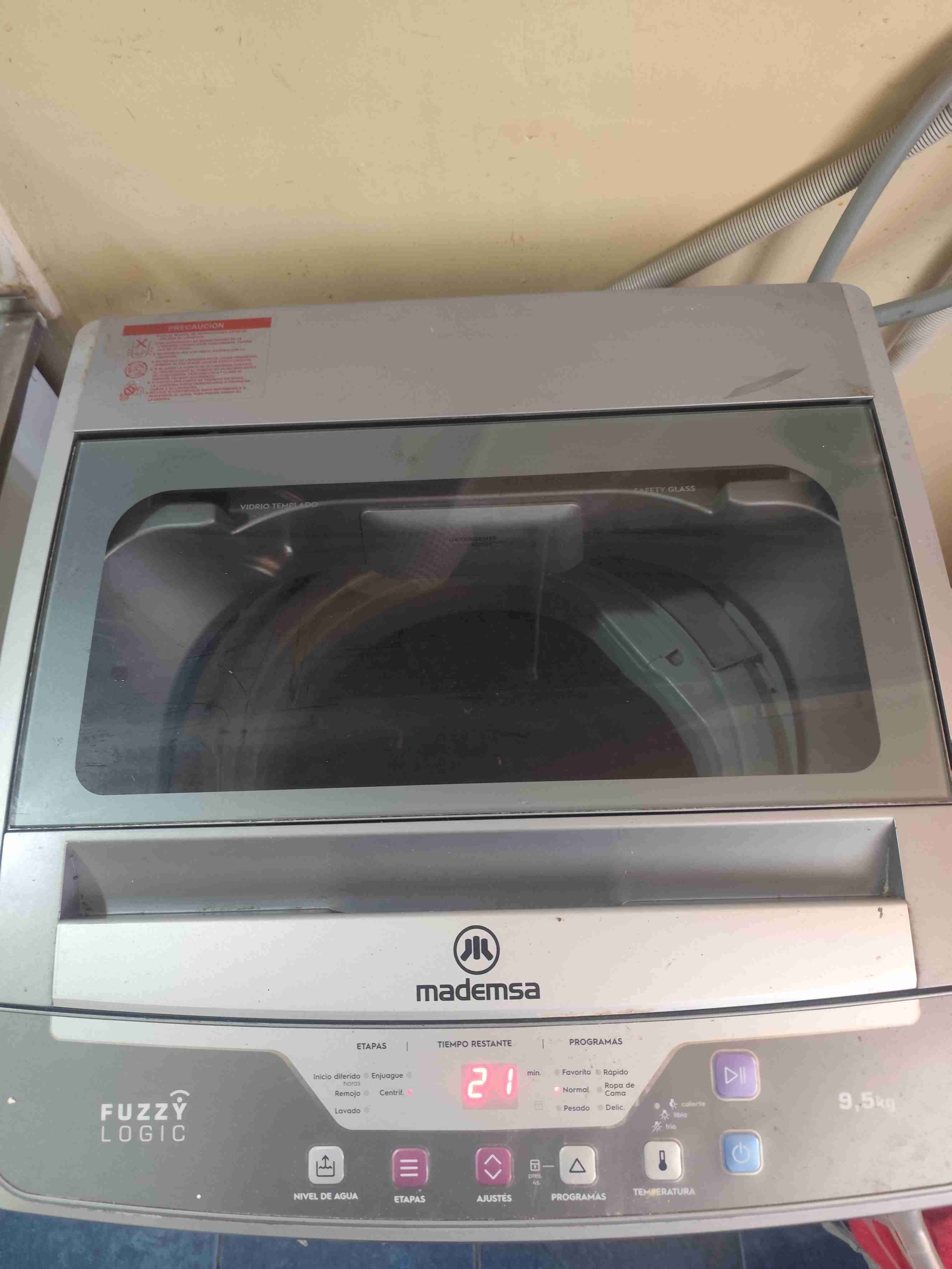 Lavadora Mademsa 9.5kg - miniatura 1