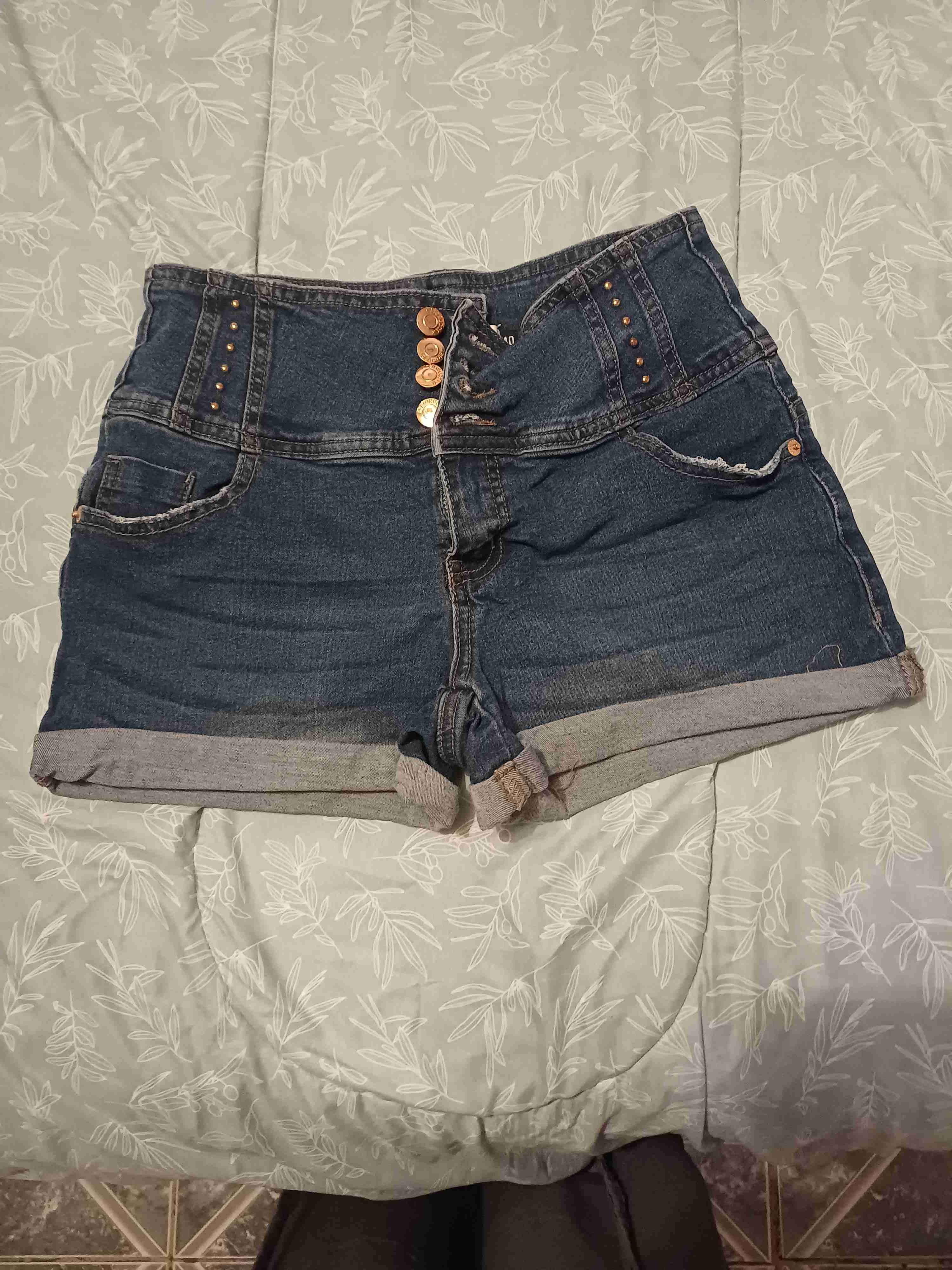 Shorts de mezclilla con botones - 1