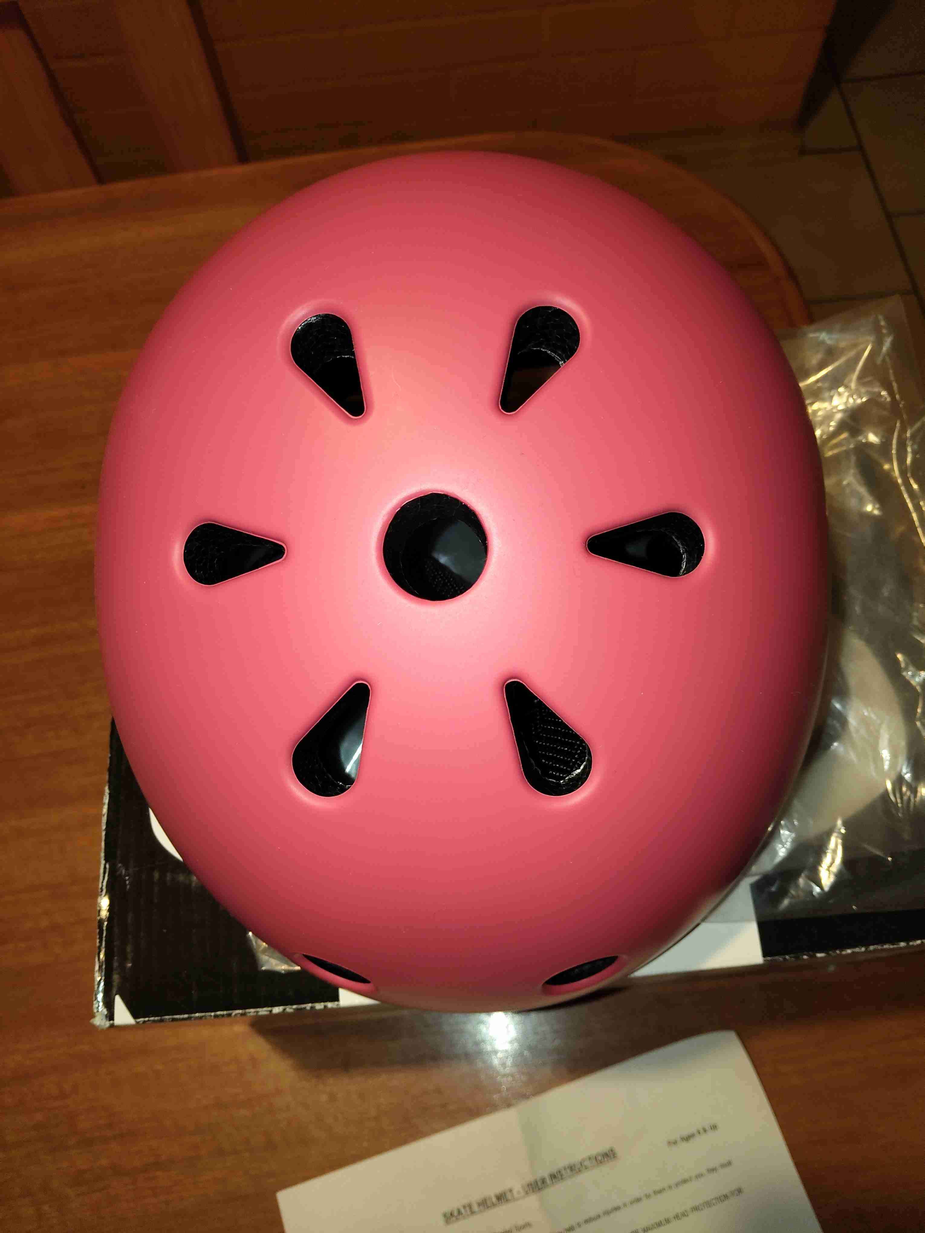 Casco rojo para bicicleta - 3