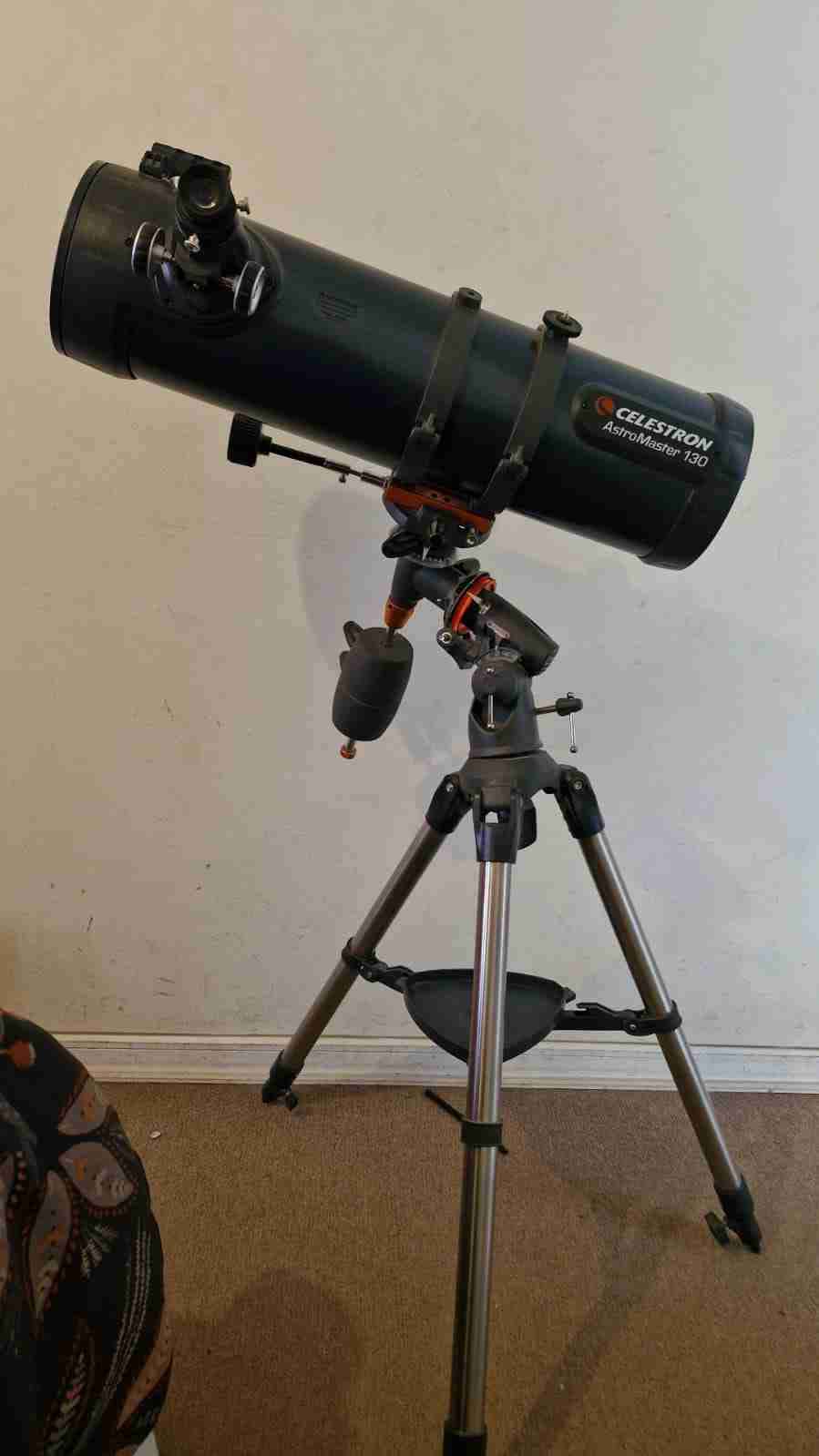 Telescopio Celestron AstroMaster 130 - 1