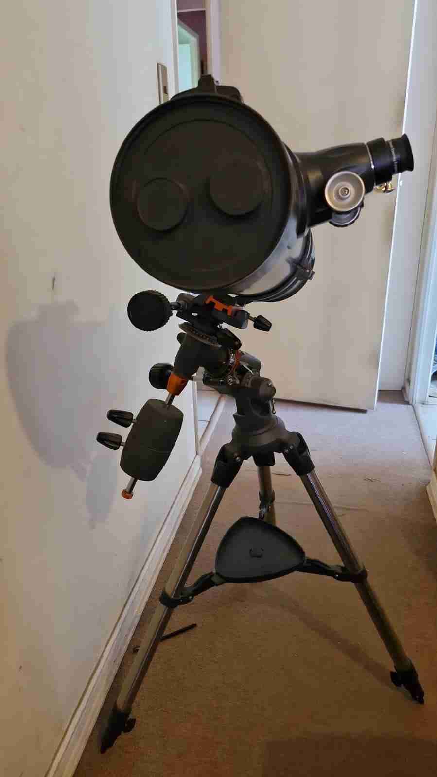 Telescopio Celestron AstroMaster 130 - 4