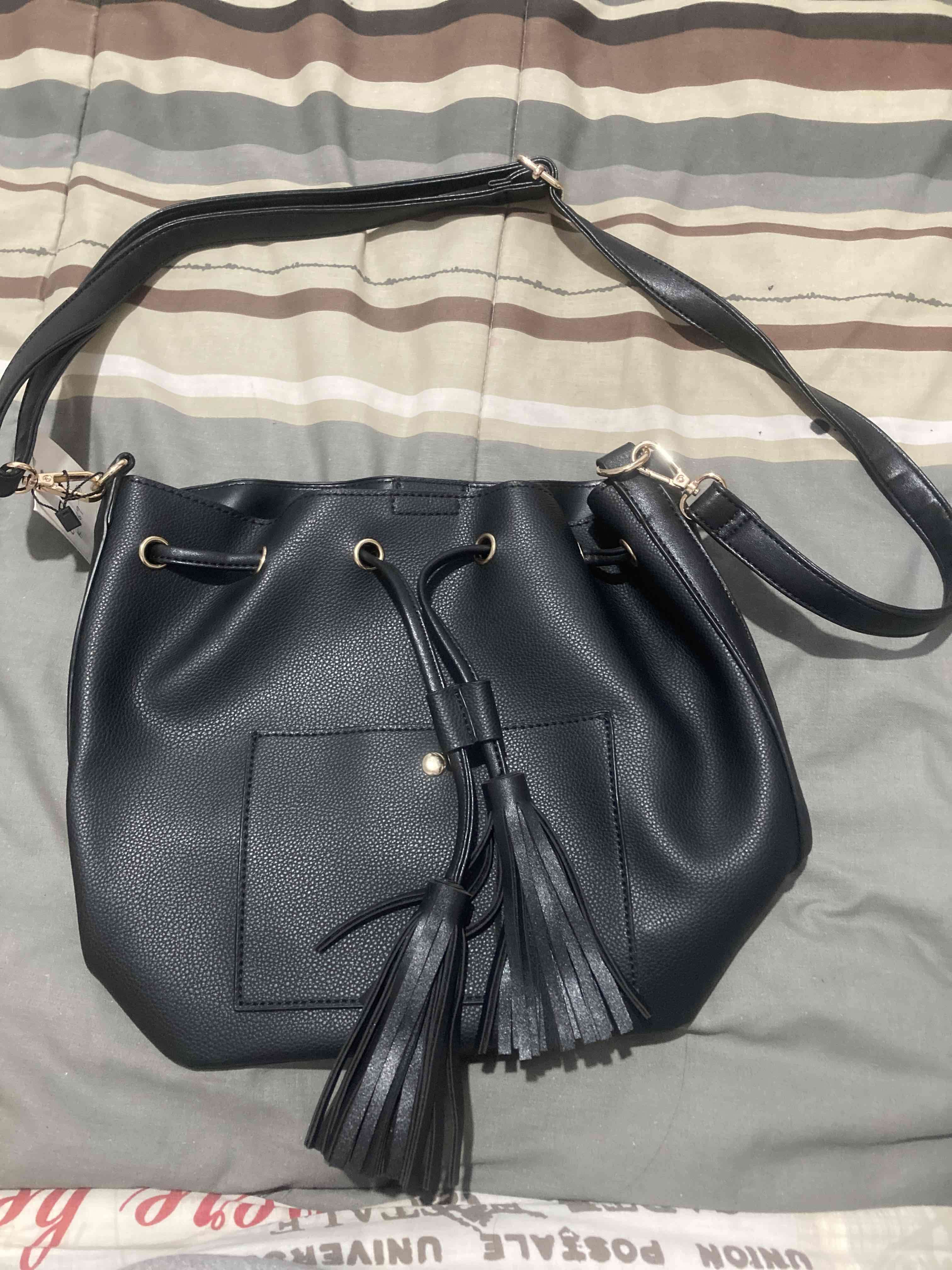 Bolso negro con flecos - miniatura 1