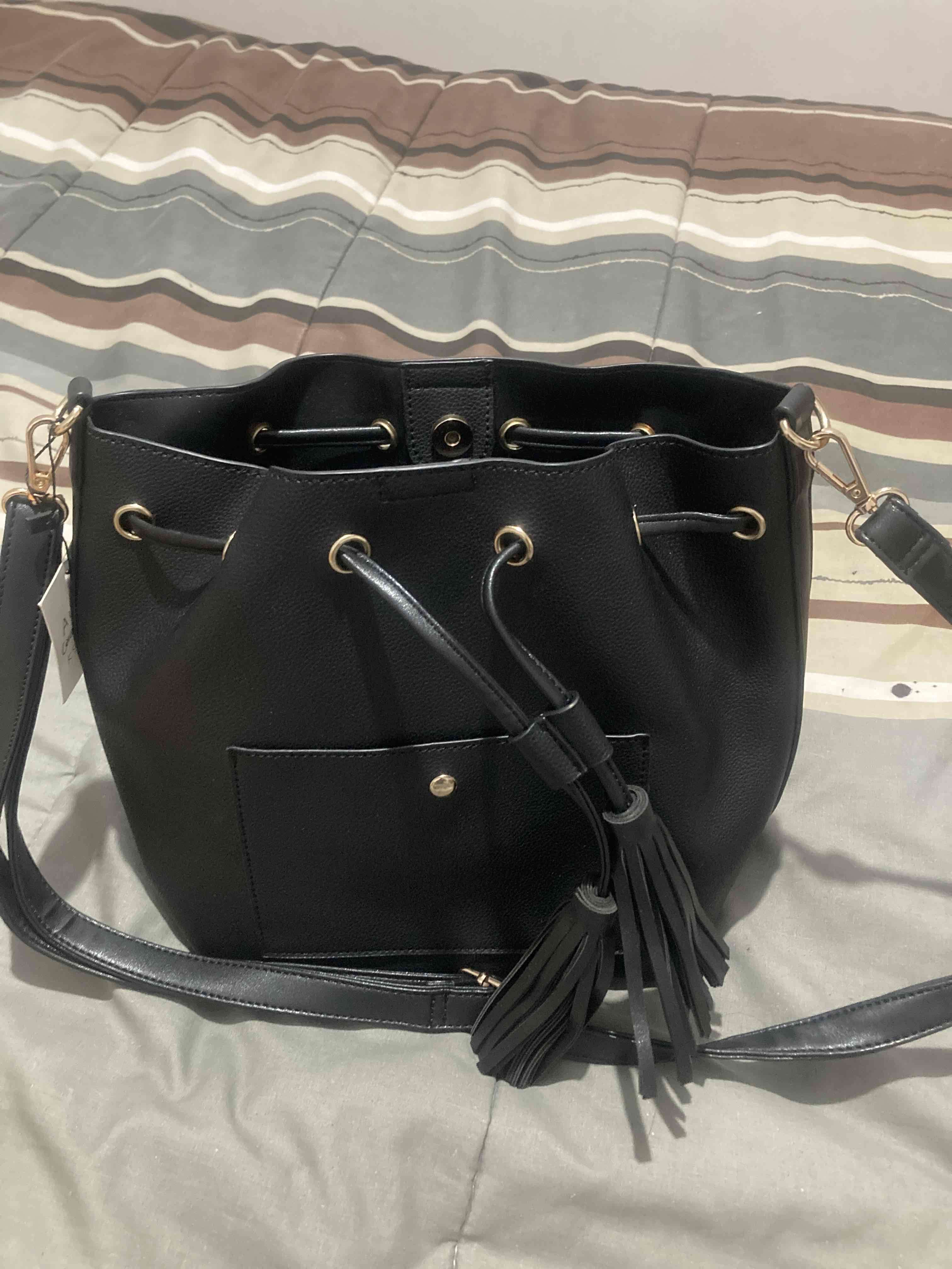 Bolso negro con flecos - miniatura 2