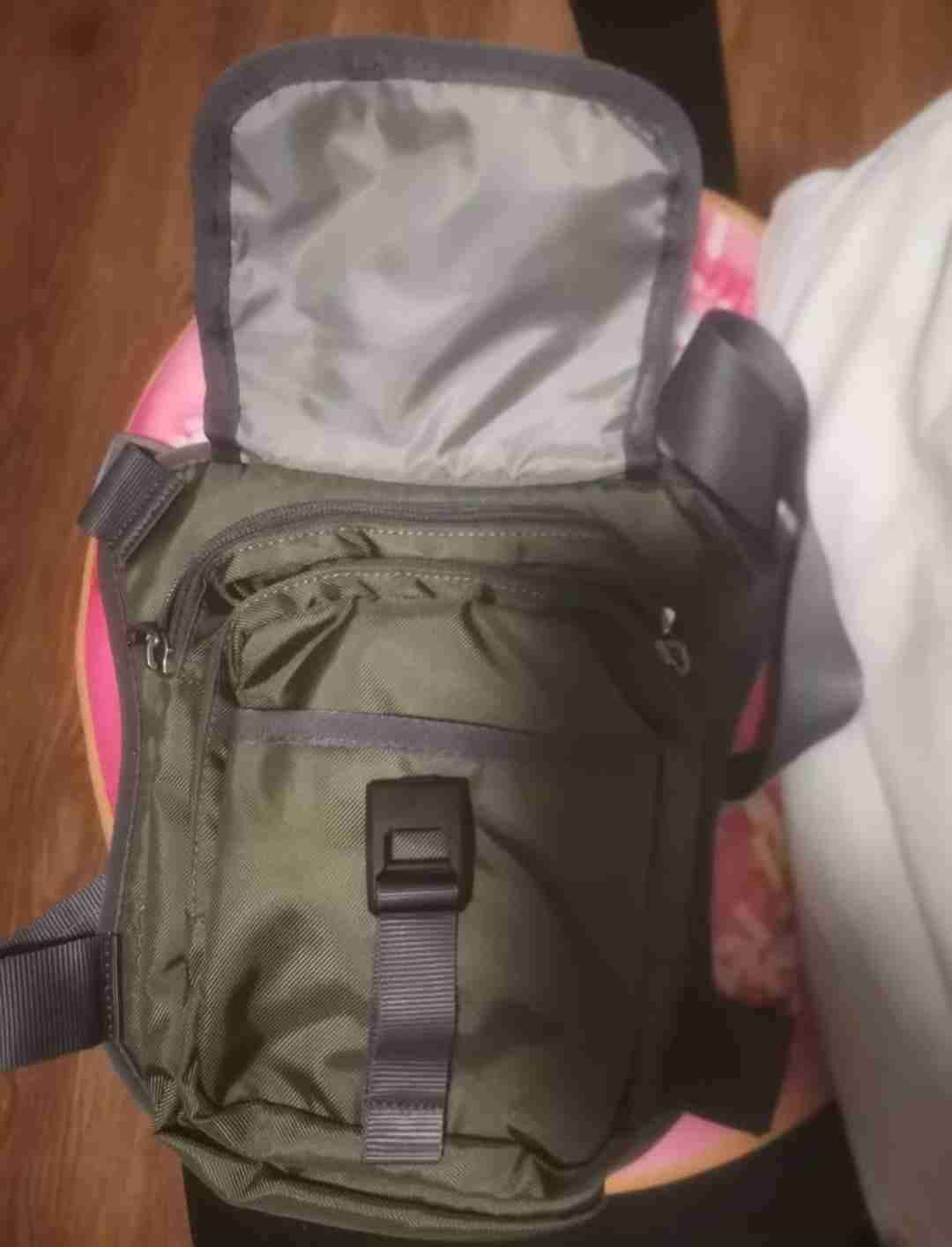 Muslera Doite modelo Koren oliva nueva - miniatura 2